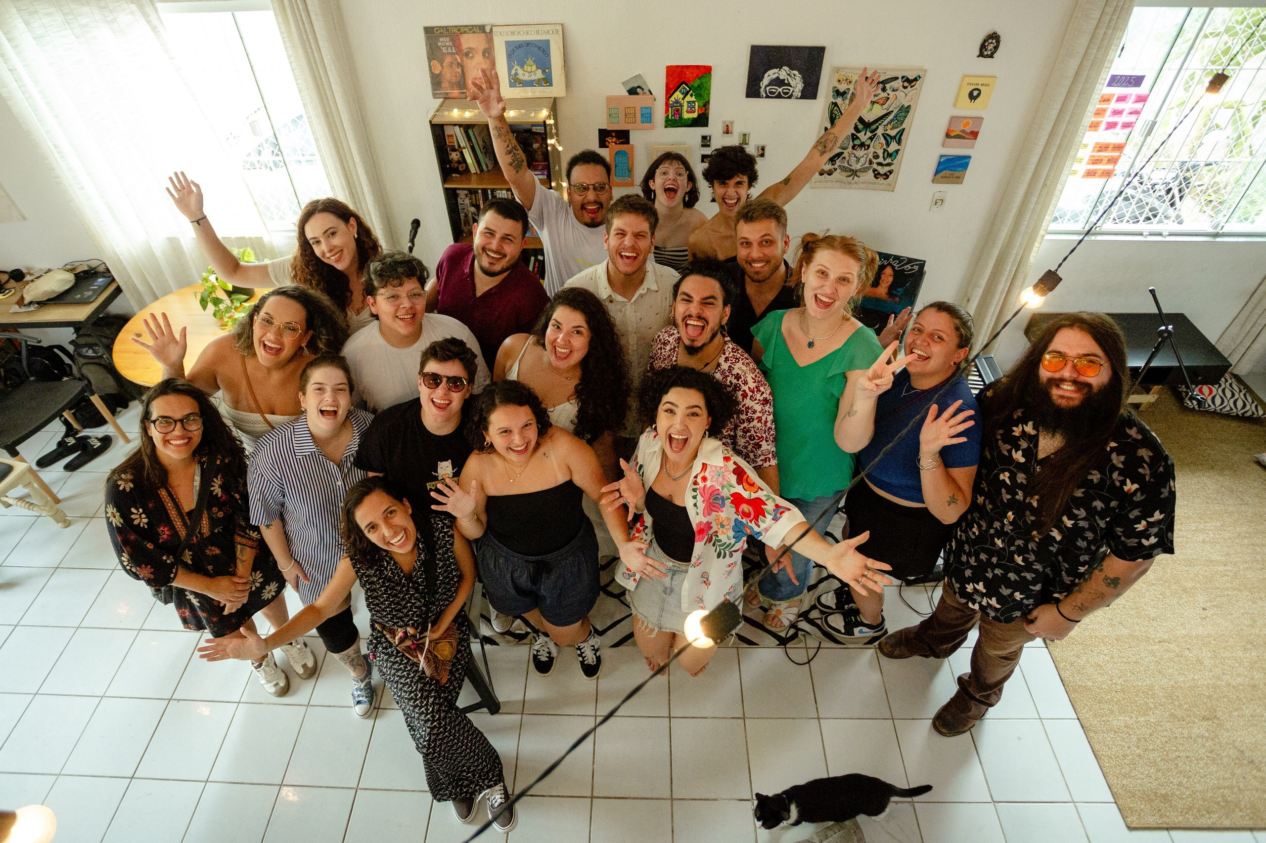 Ensaio e show de lançamento do álbum Entre Paredes — Letícia Santos