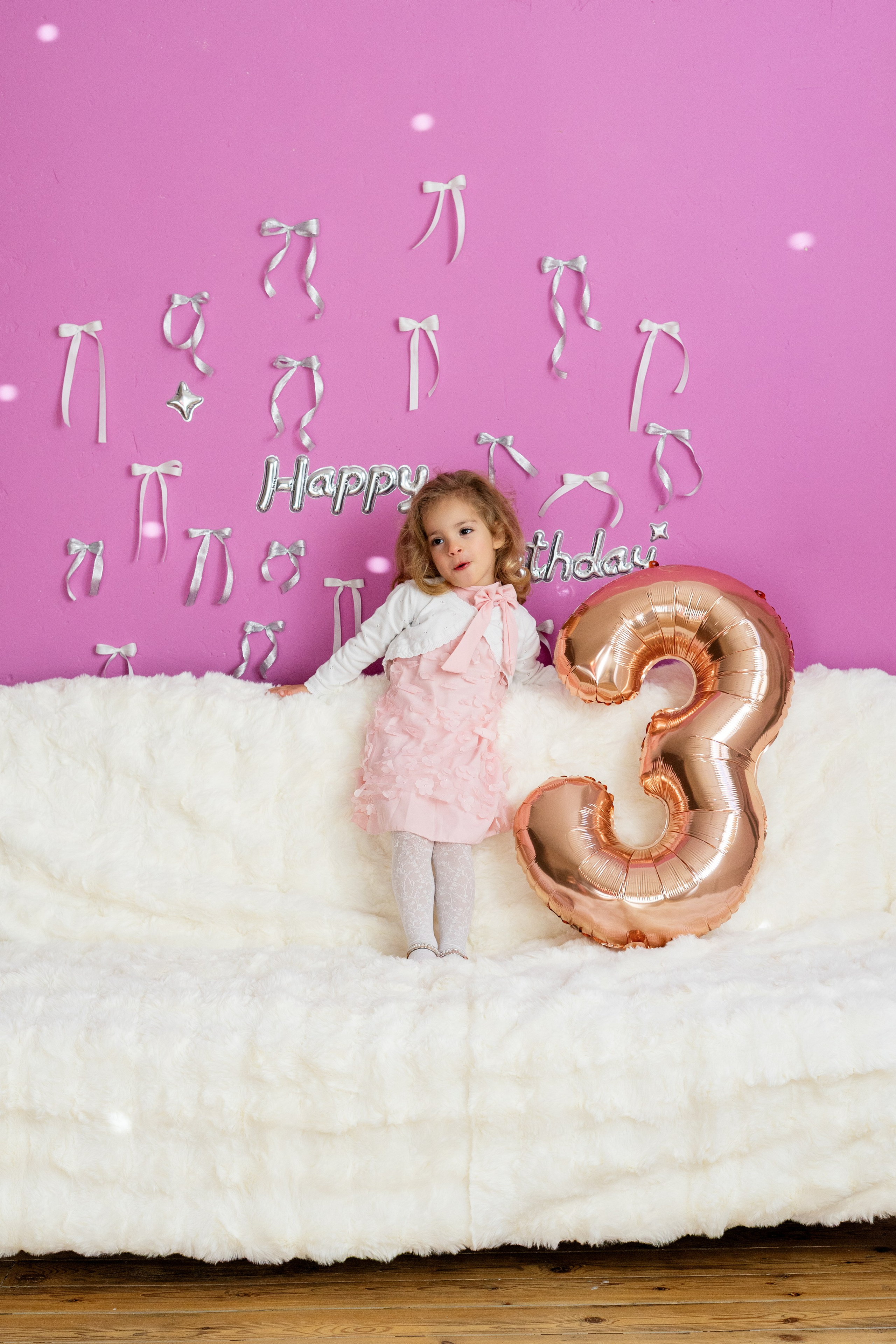 Maggie et Rosie 3 ans. Petit trésor photos de famille, grossesse et nouveau-né à Roanne