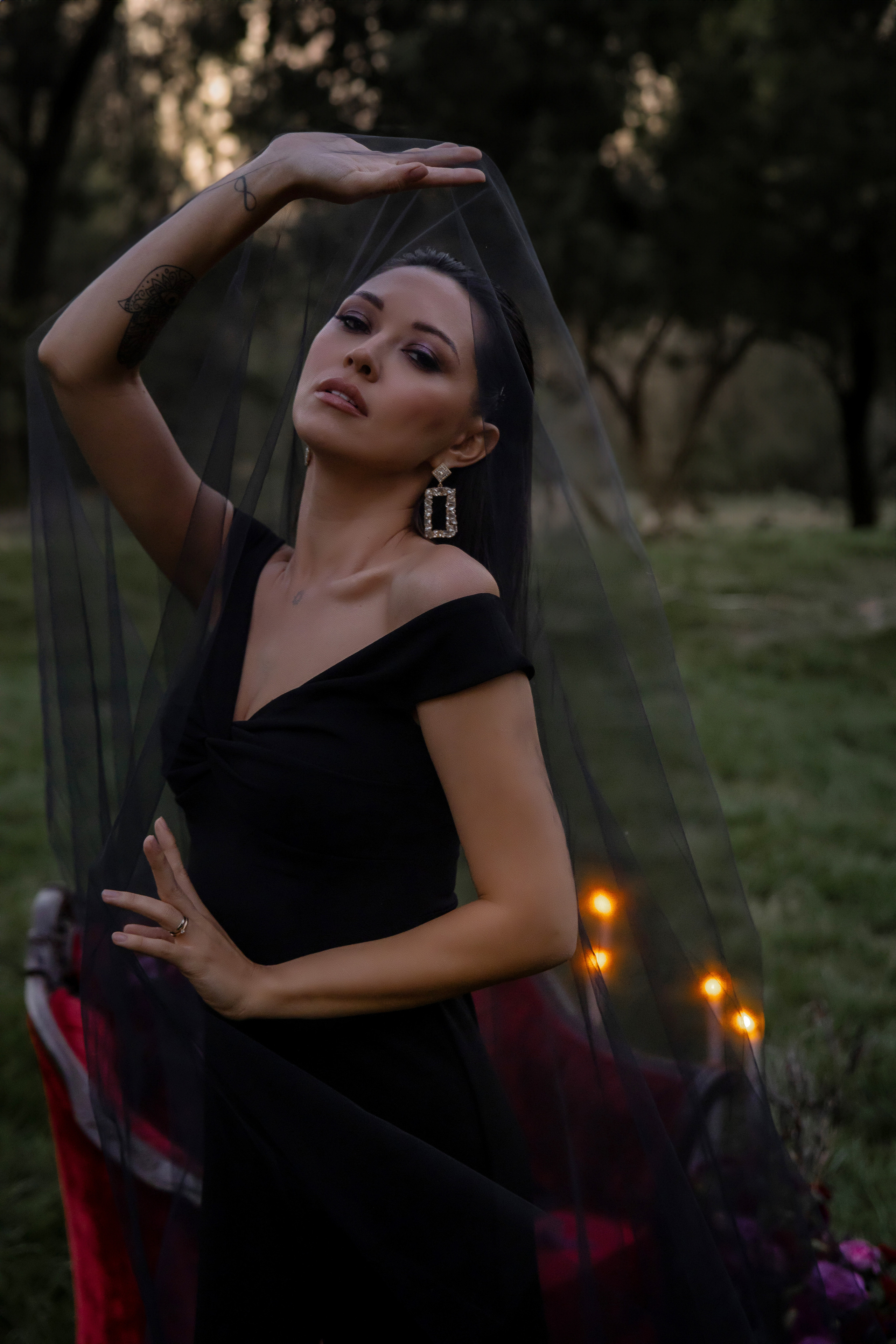 The bride in black dress. Bay Area Photographer: family, maternity, love story, wedding