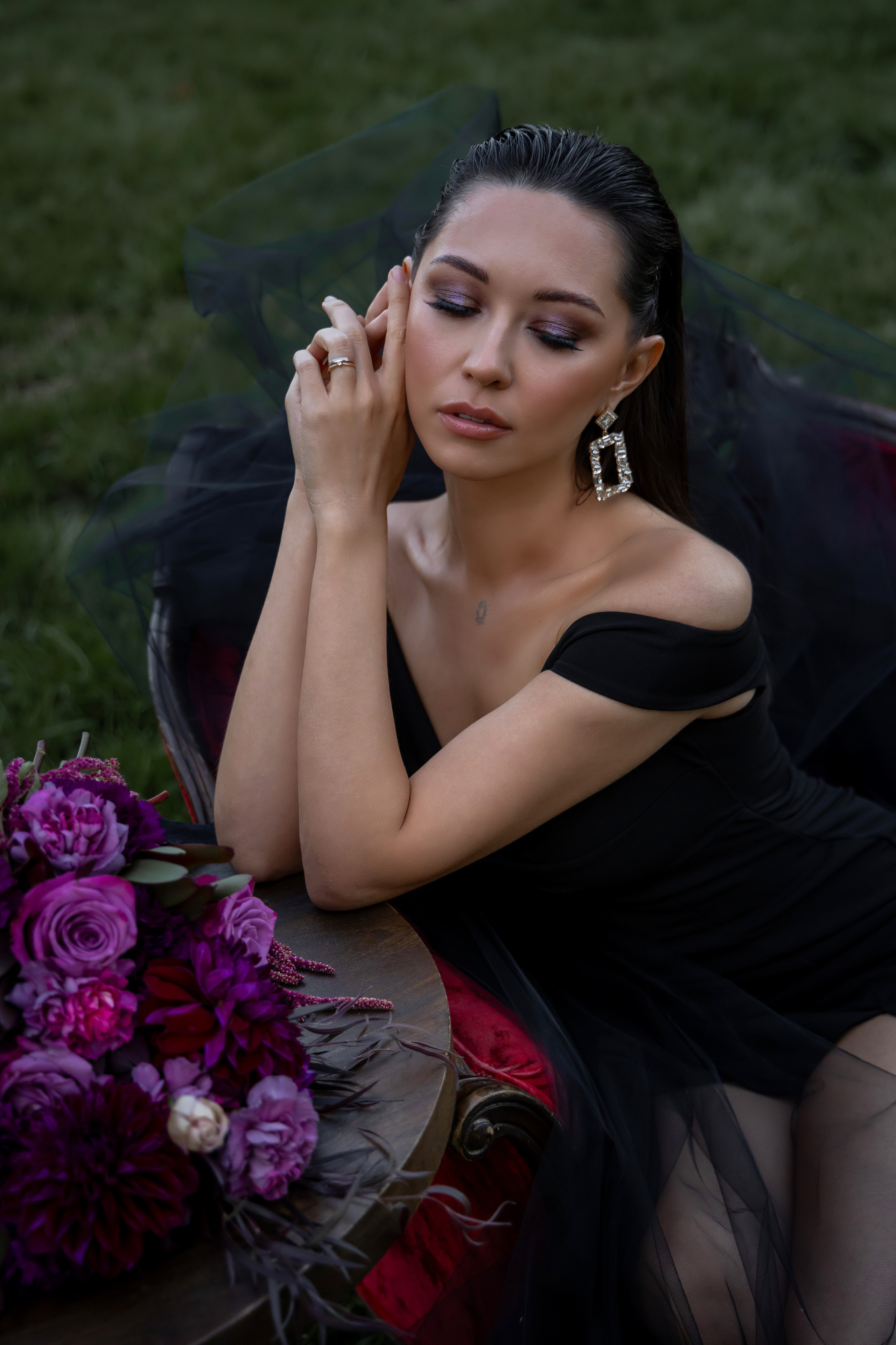 The bride in black dress. Bay Area Photographer: family, maternity, love story, wedding