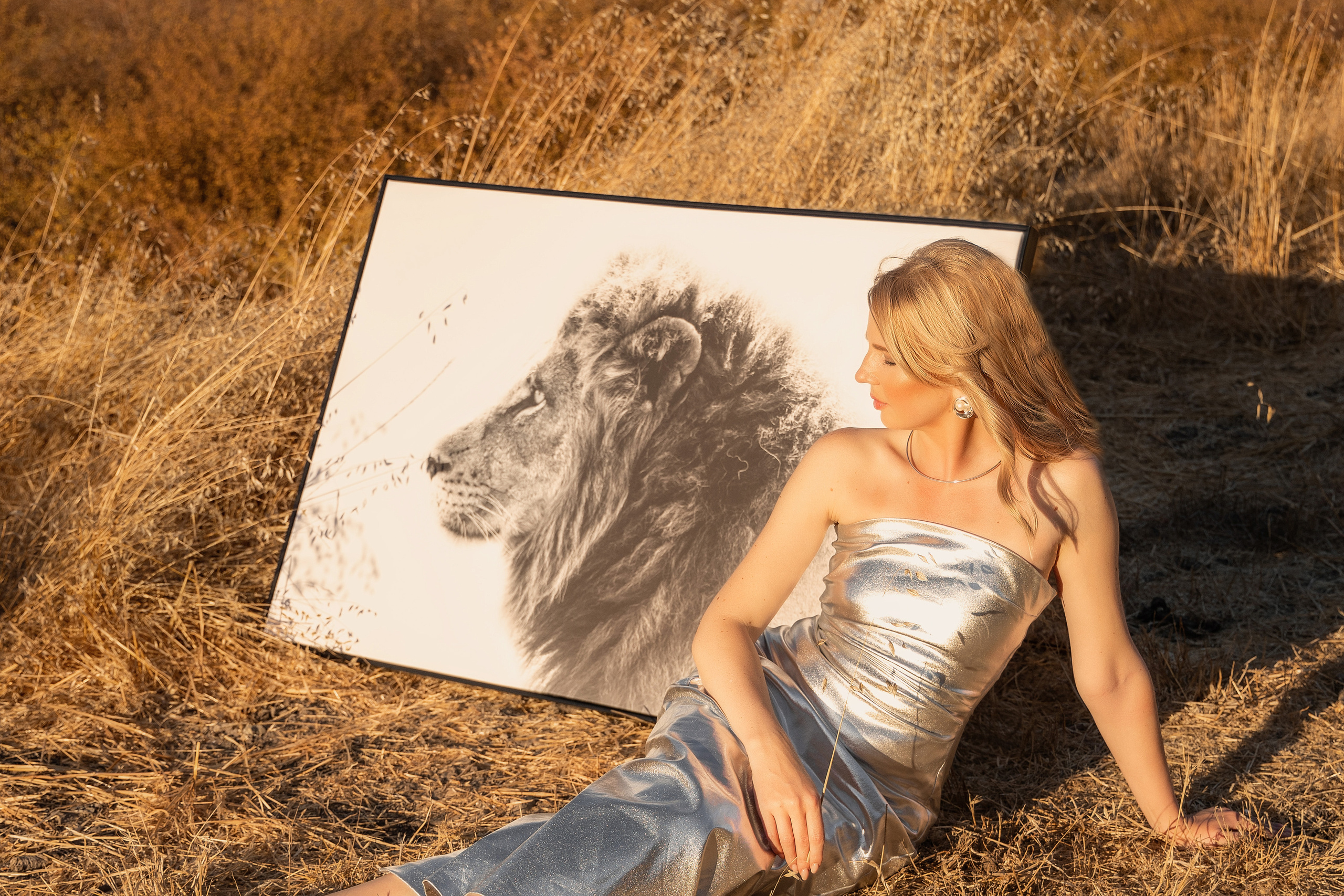 Walking with a lion. Bay Area Photographer: family, maternity, love story, wedding