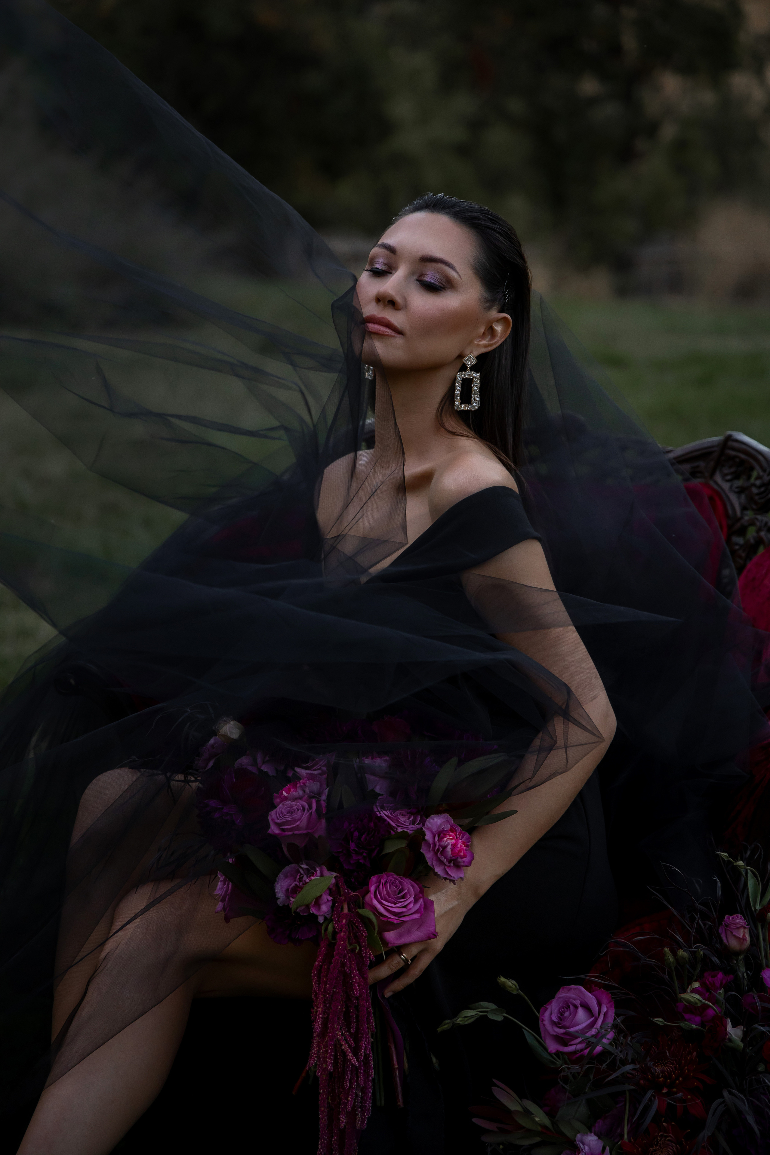 The bride in black dress. Bay Area Photographer: family, maternity, love story, wedding