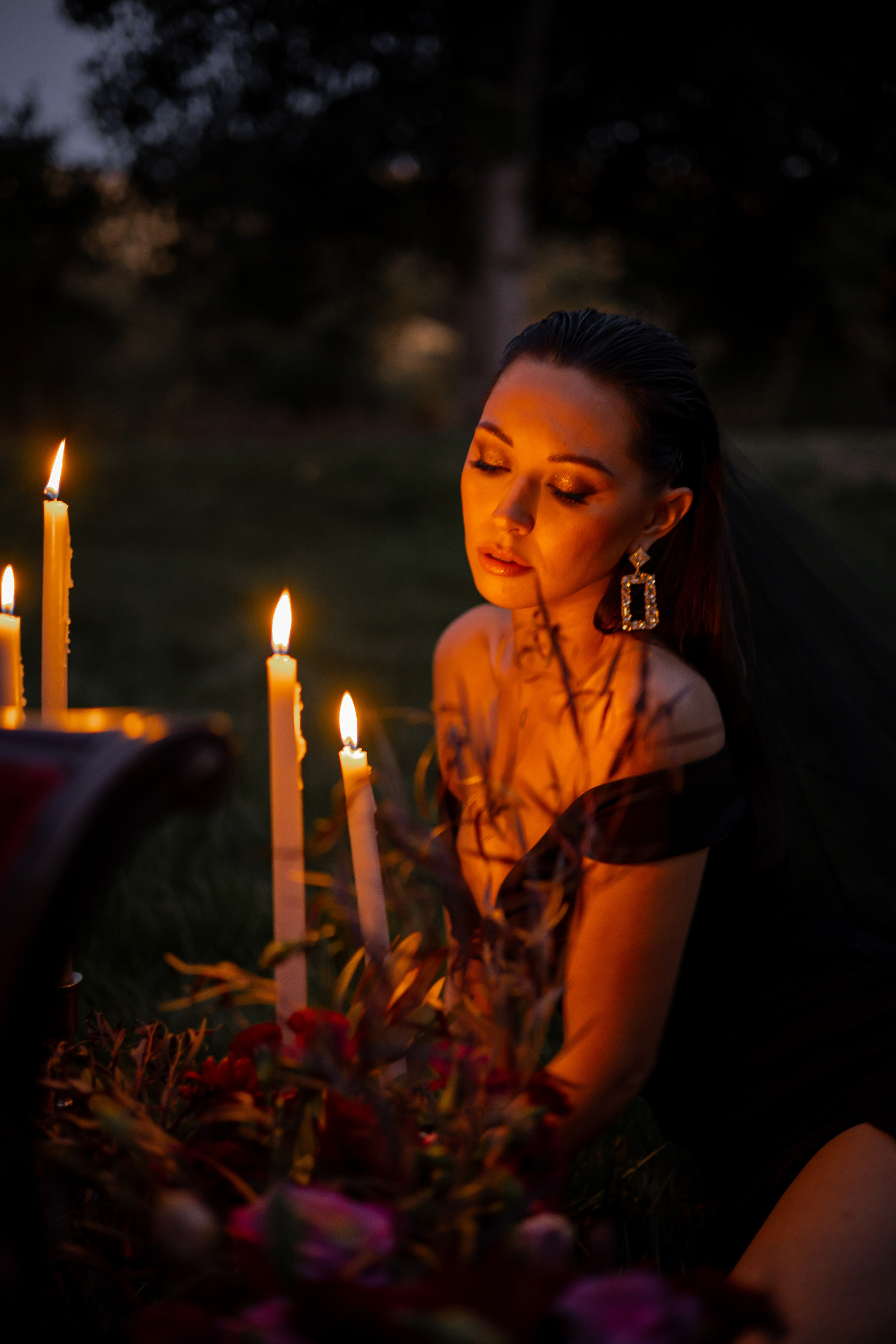 The bride in black dress. Bay Area Photographer: family, maternity, love story, wedding