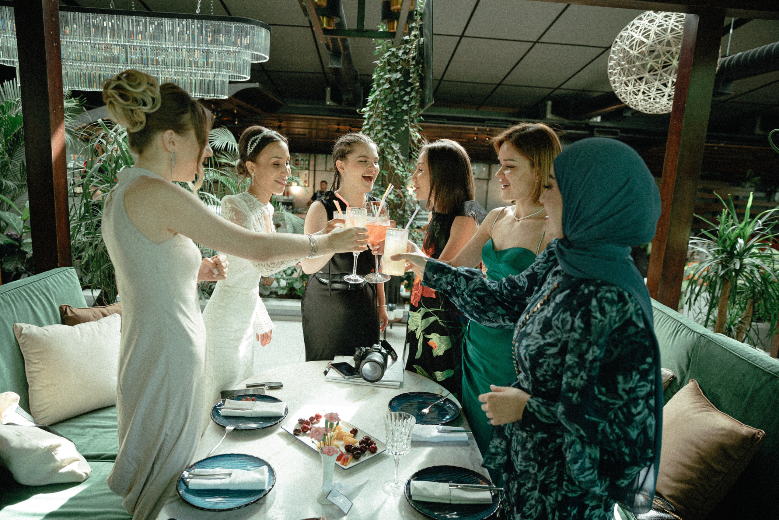 Botir & Zukhra. Главная