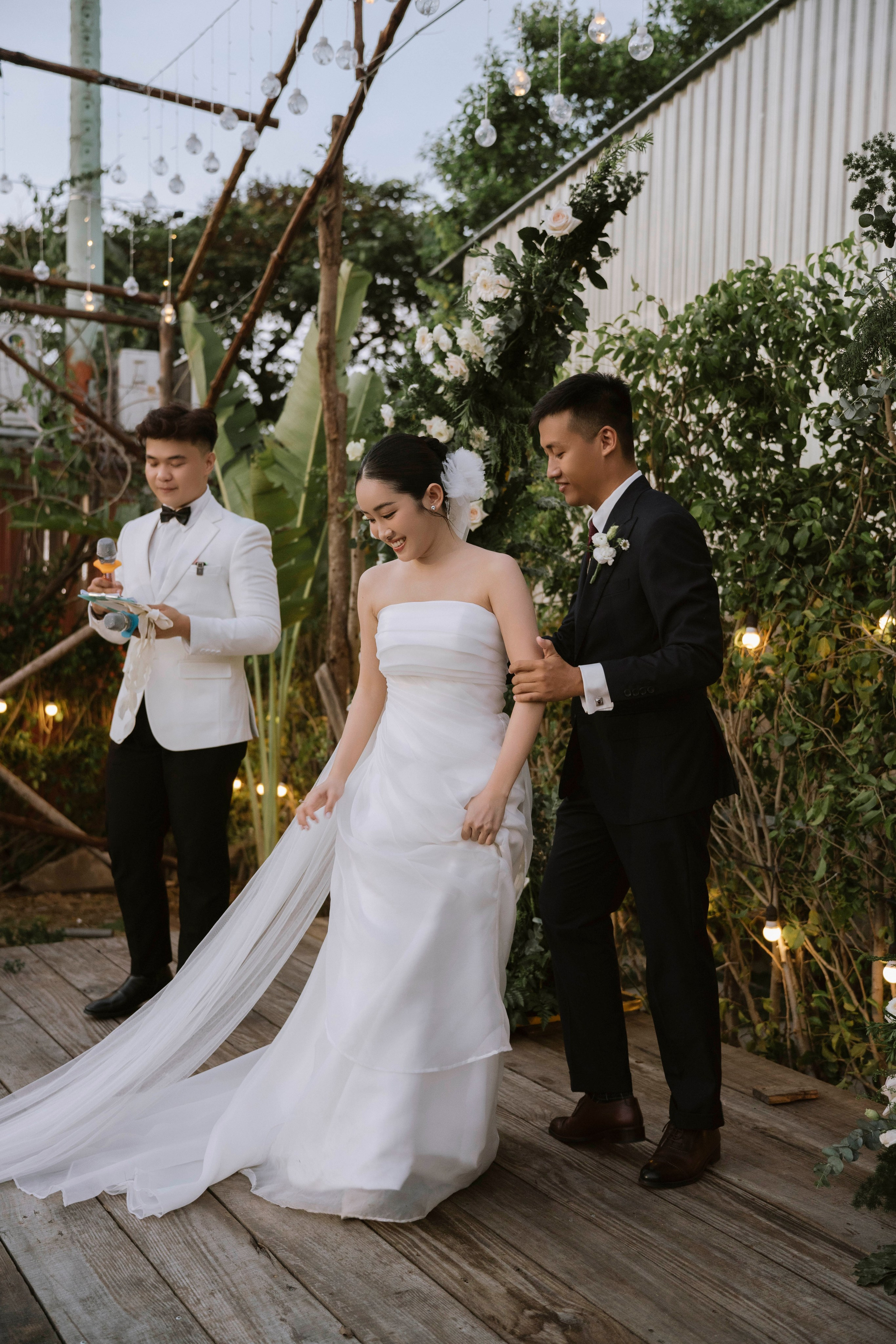 HAI & NGAN. WEDDING PHOTOGRAPHER IN VIETNAM