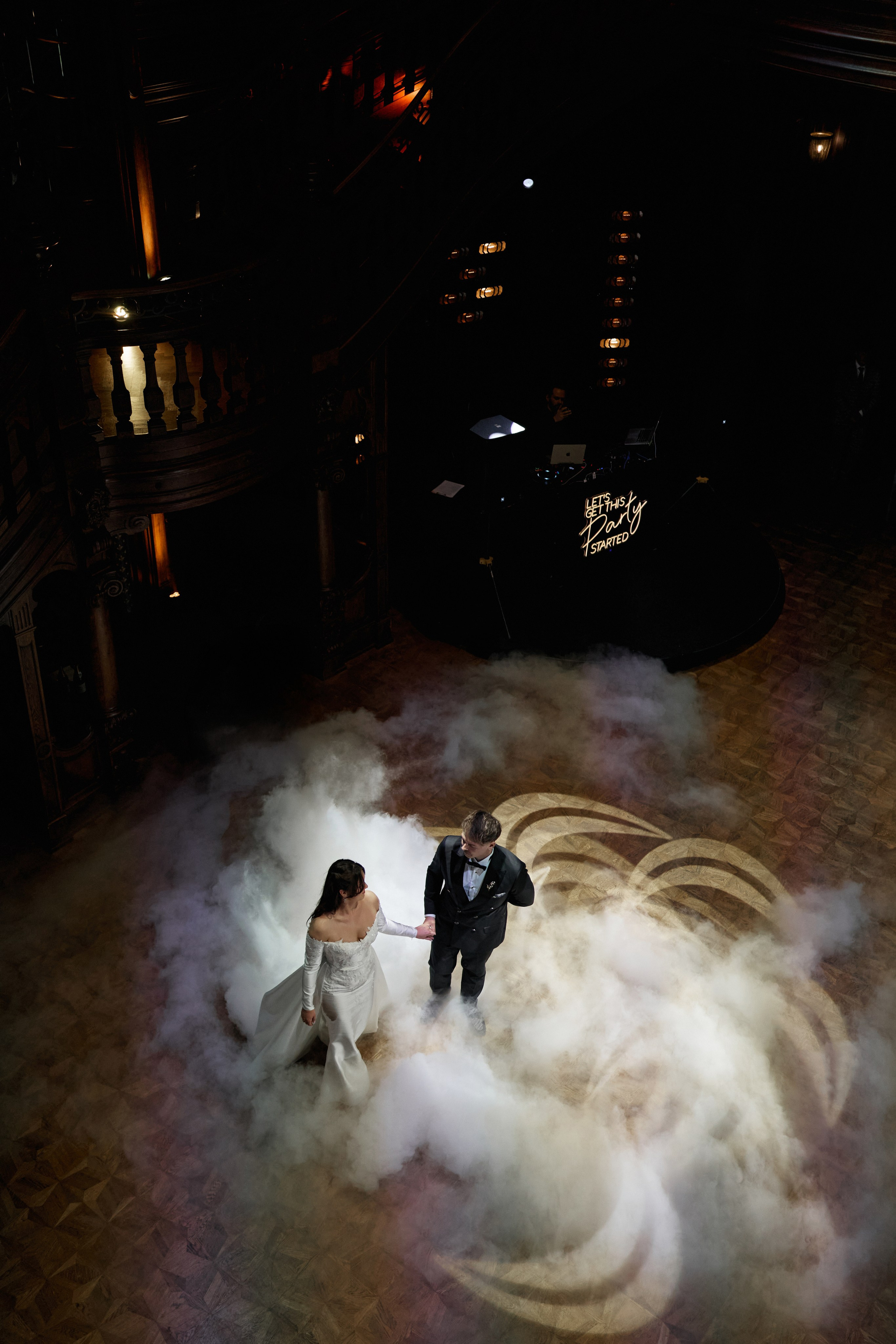 Wiktoria & Kacper. Pałac Goetz. Fotograf ślubny i rodzinny w Krakowie Yana Klymova