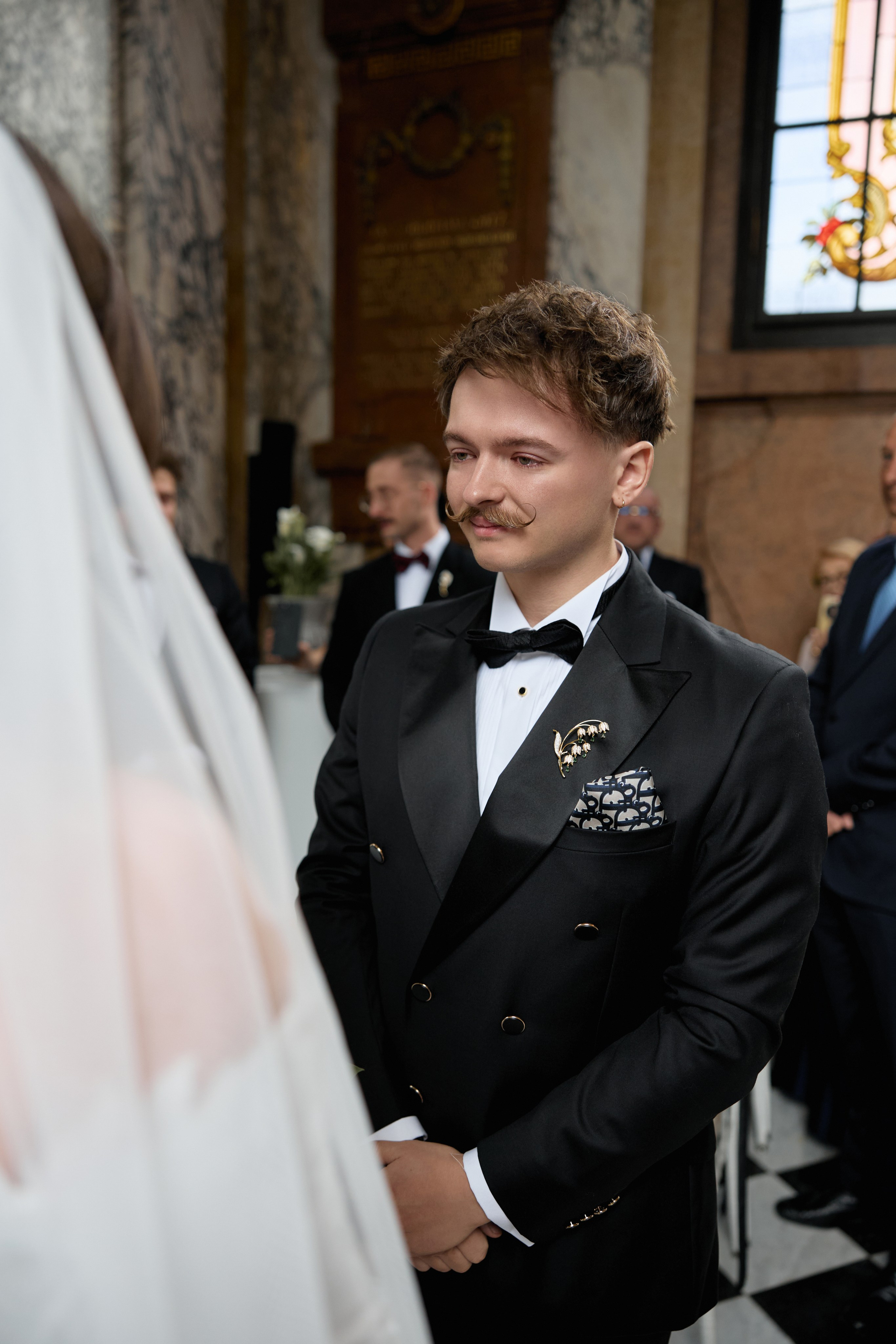Wiktoria & Kacper. Pałac Goetz. Fotograf ślubny i rodzinny w Krakowie Yana Klymova