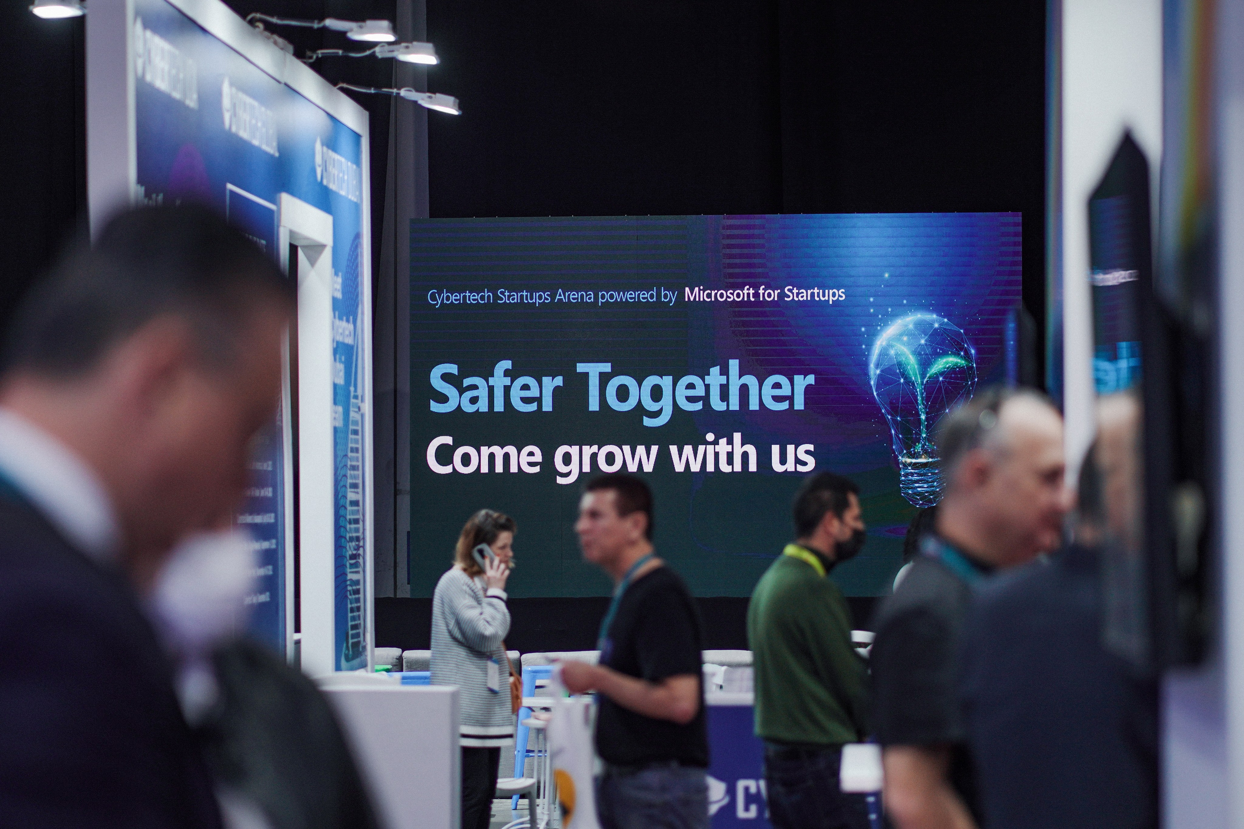 Business. Dmitry Gorodetsky Event Photographer