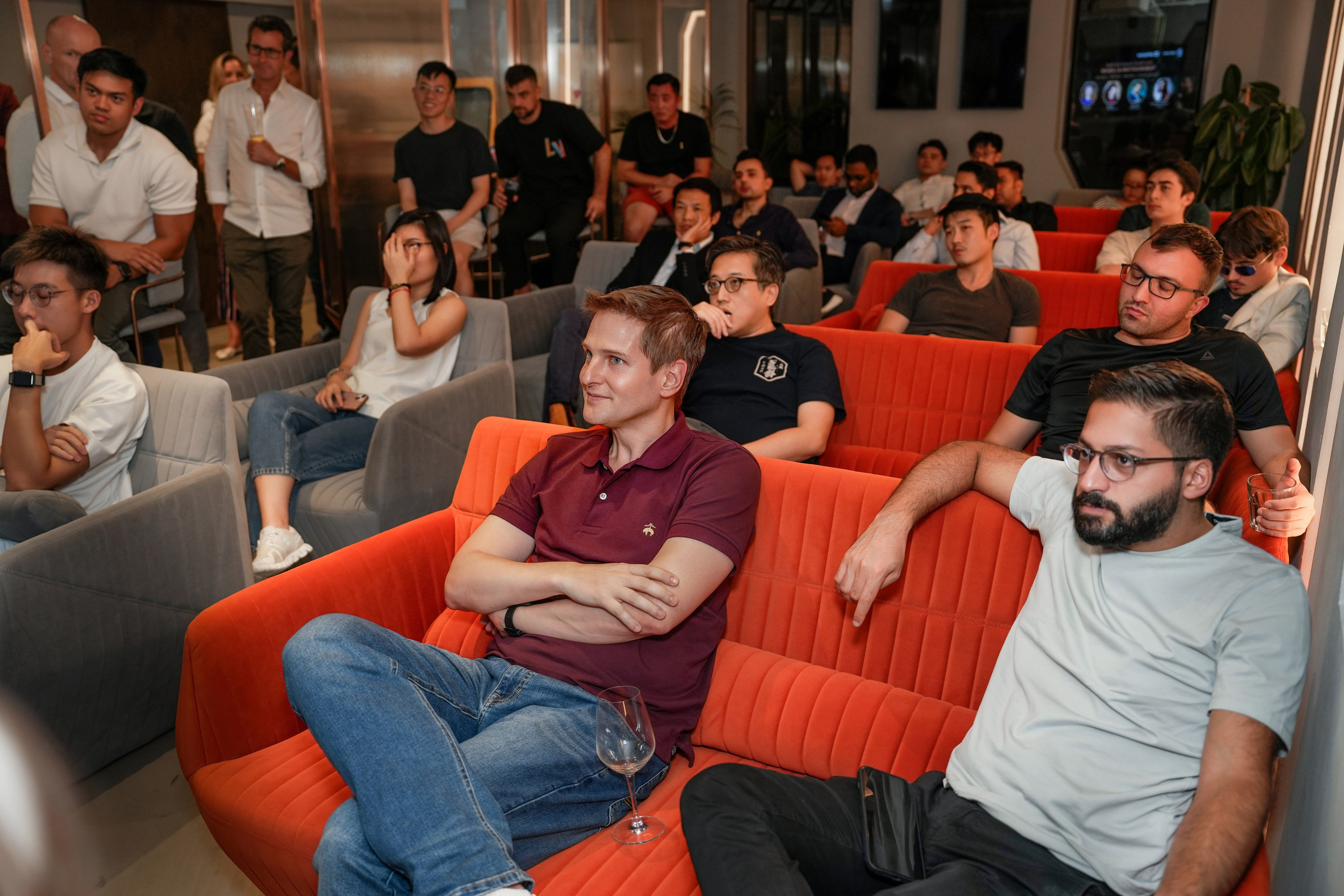 DEFACTOR | CLUB DAO. PHOTOGRAPHER IN HONG KONG (WEDDING, FASHION, FAMILY, EVENTS)