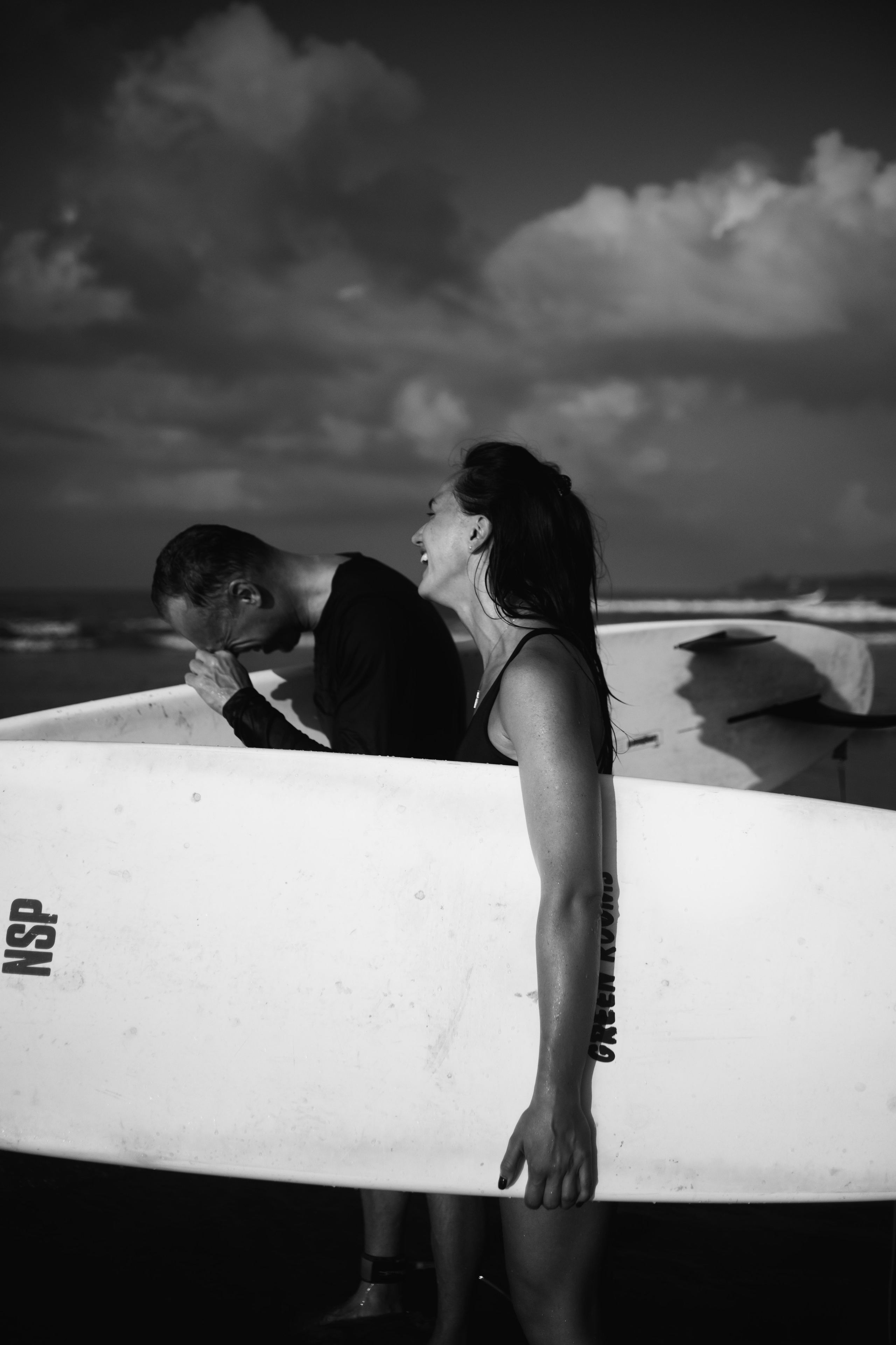 Surf couple | BW