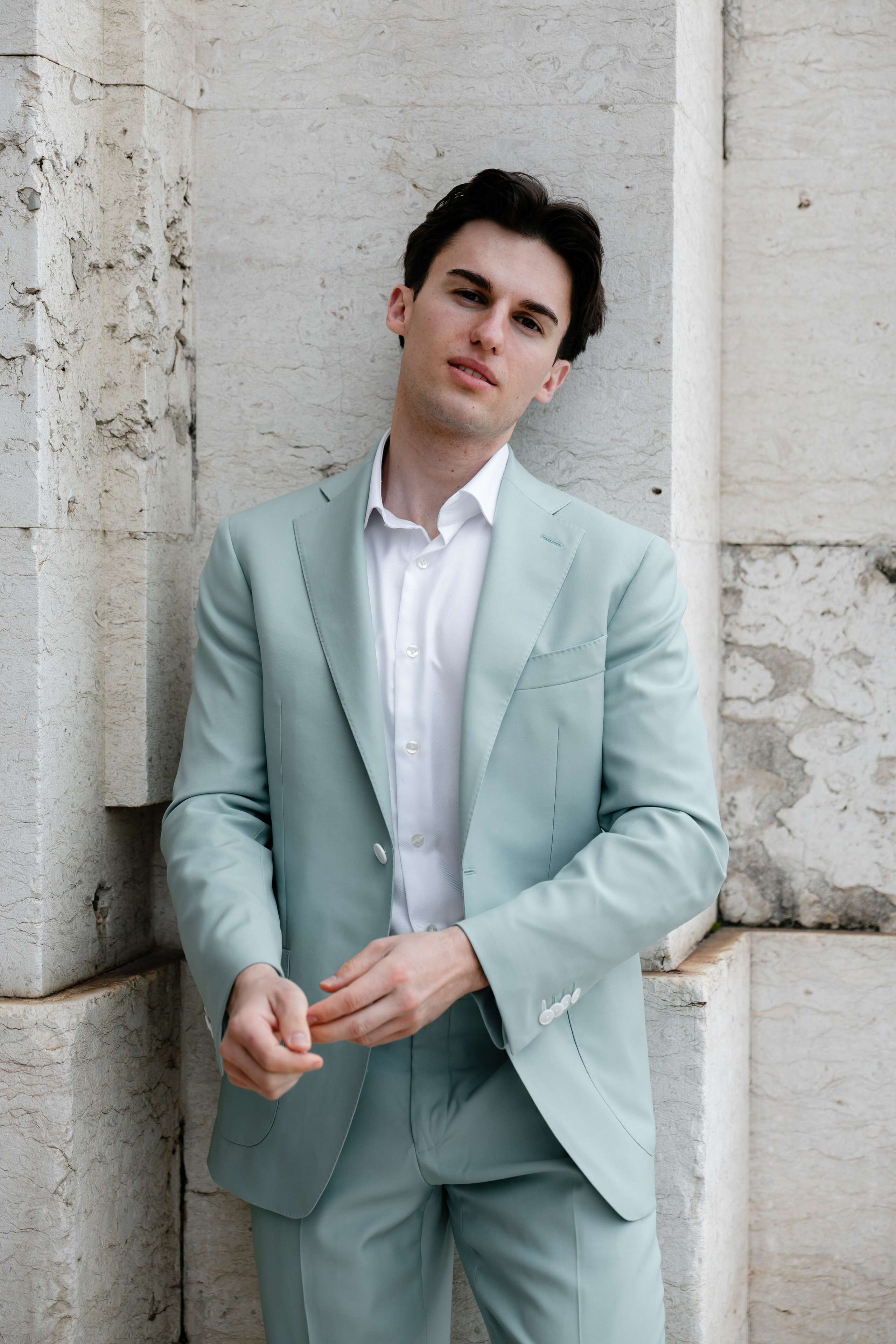 Vivien & Razvan. Main