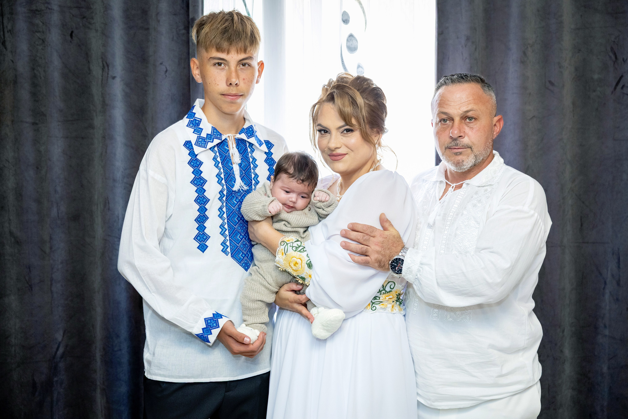 Andrei Sebastian. Moments By Gub