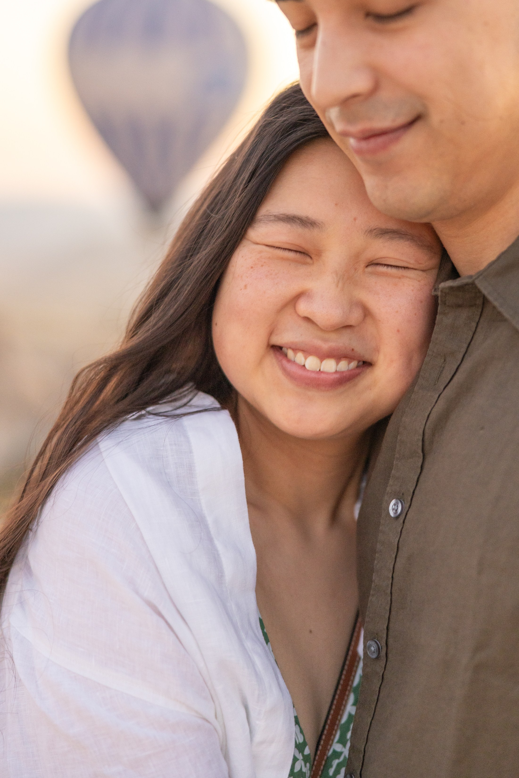 Romantic Love Story Photoshoot with Hot Air Balloons in Cappadocia. Julia Ganch I Fashion Wedding Photography I Cappadocia Turkey