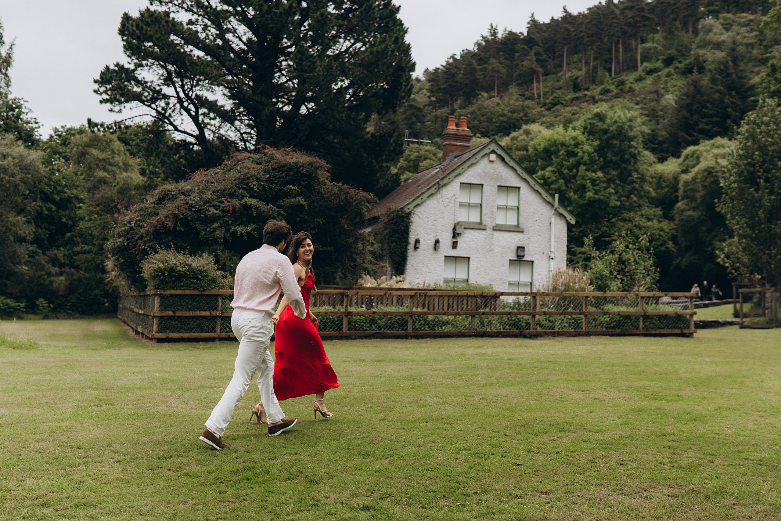 Pre wedding: Sara & Alex. Wedding Photographer in Dublin | Maternity & Love Story Photography