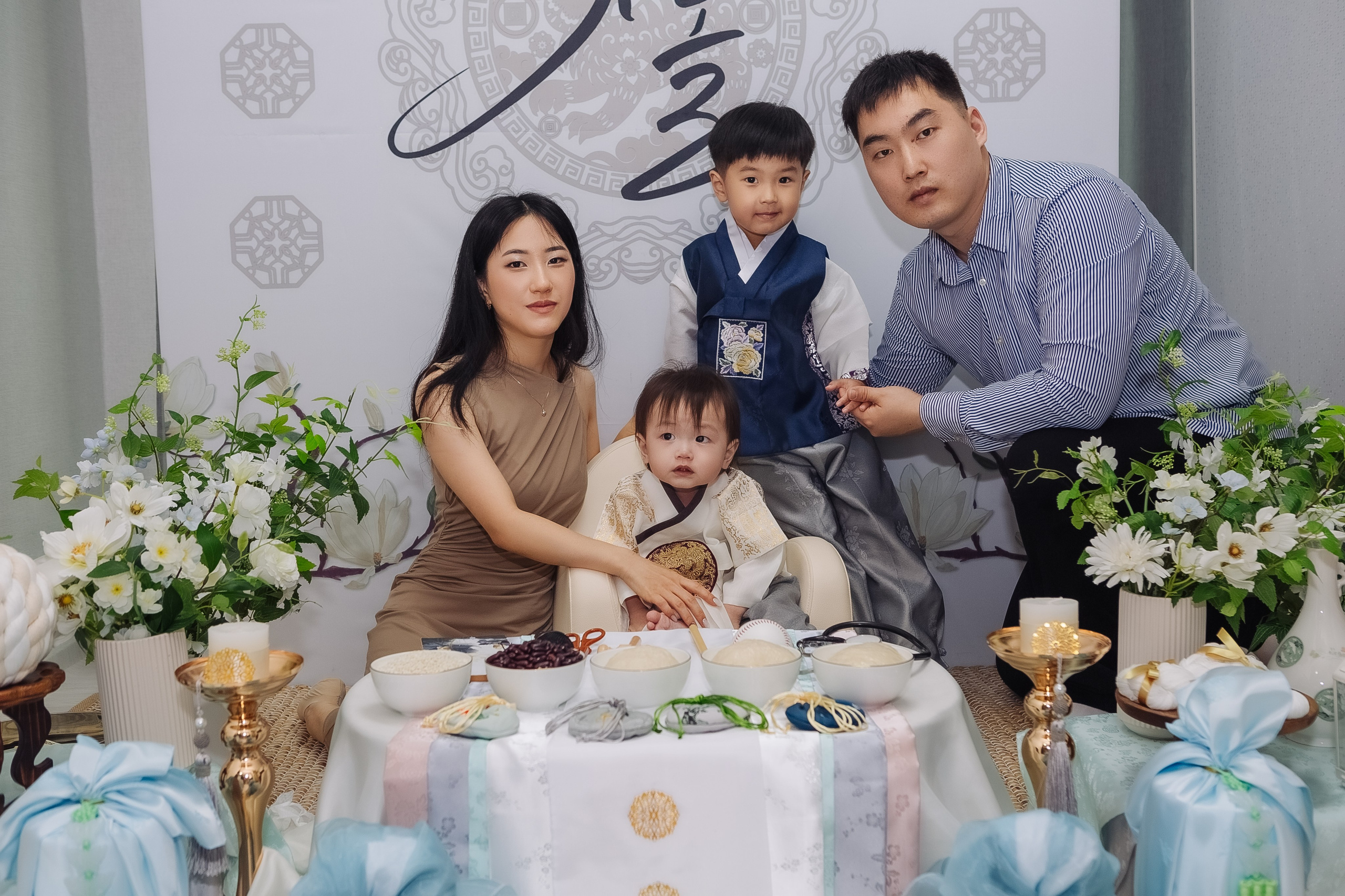 Тео дома и в ресторане. Фотограф беременности, ньюборн и годовасиков в Корее Жанна Хан