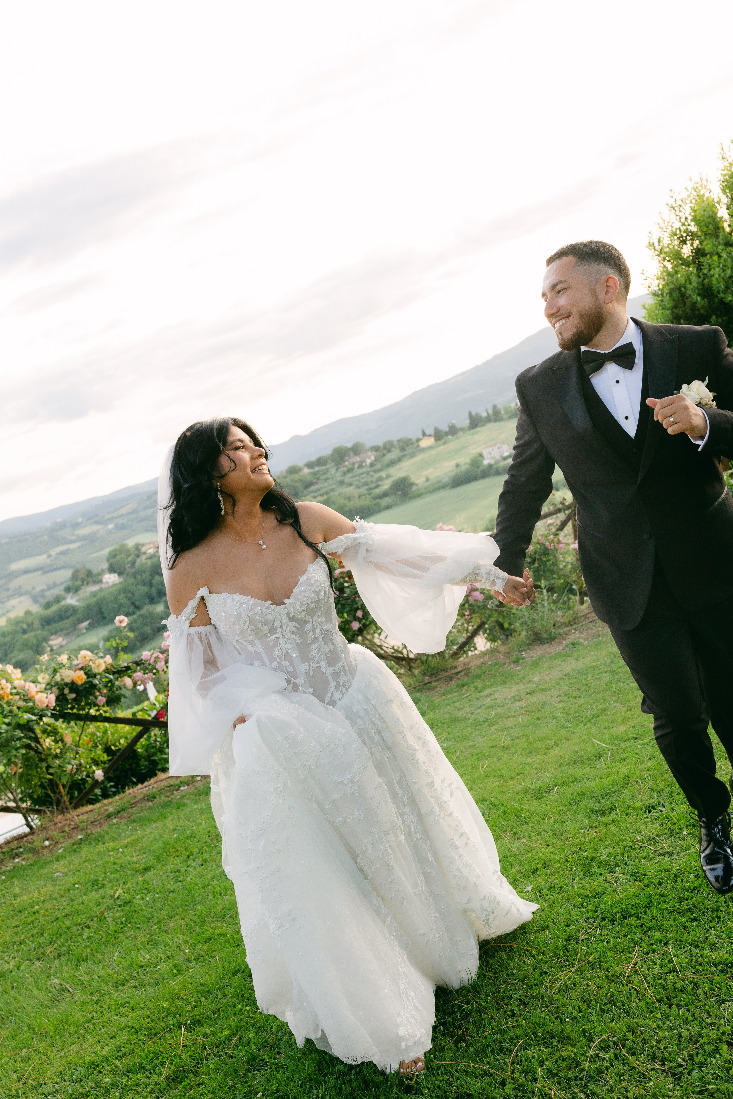 Elisa and John. Sara Luca Wedding Photographer in Italy and Europe
