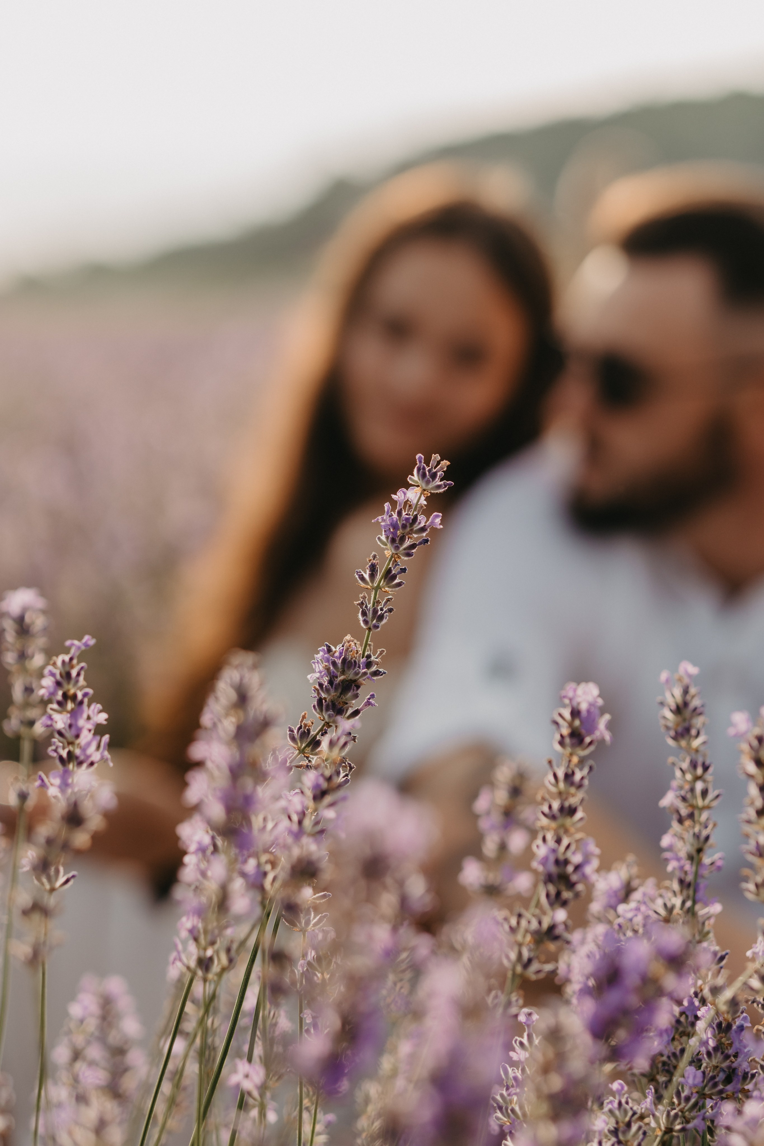 Hand in Hand. Fotograf Katowice – sesje indywidualne, rodzinne, ślubne