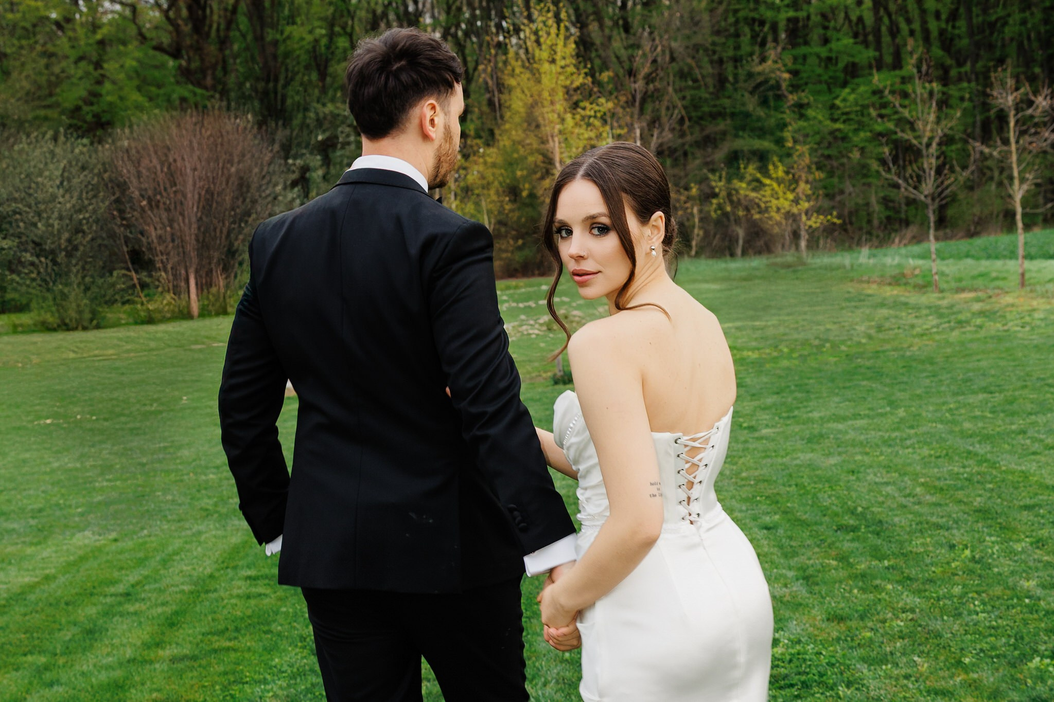 Fotograf nuntă București – ședință foto în locații iconice. Realizez ședințe foto de cuplu în cele mai frumoase zone ale Bucureștiului: Centrul Vechi, Herăstrău, Palatul Mogoșoaia, Grădina Botanică, Domeniul Manasia, Palatul Suter, Intercontinental Hotel Bucuresti, Domeniul Stirbei.