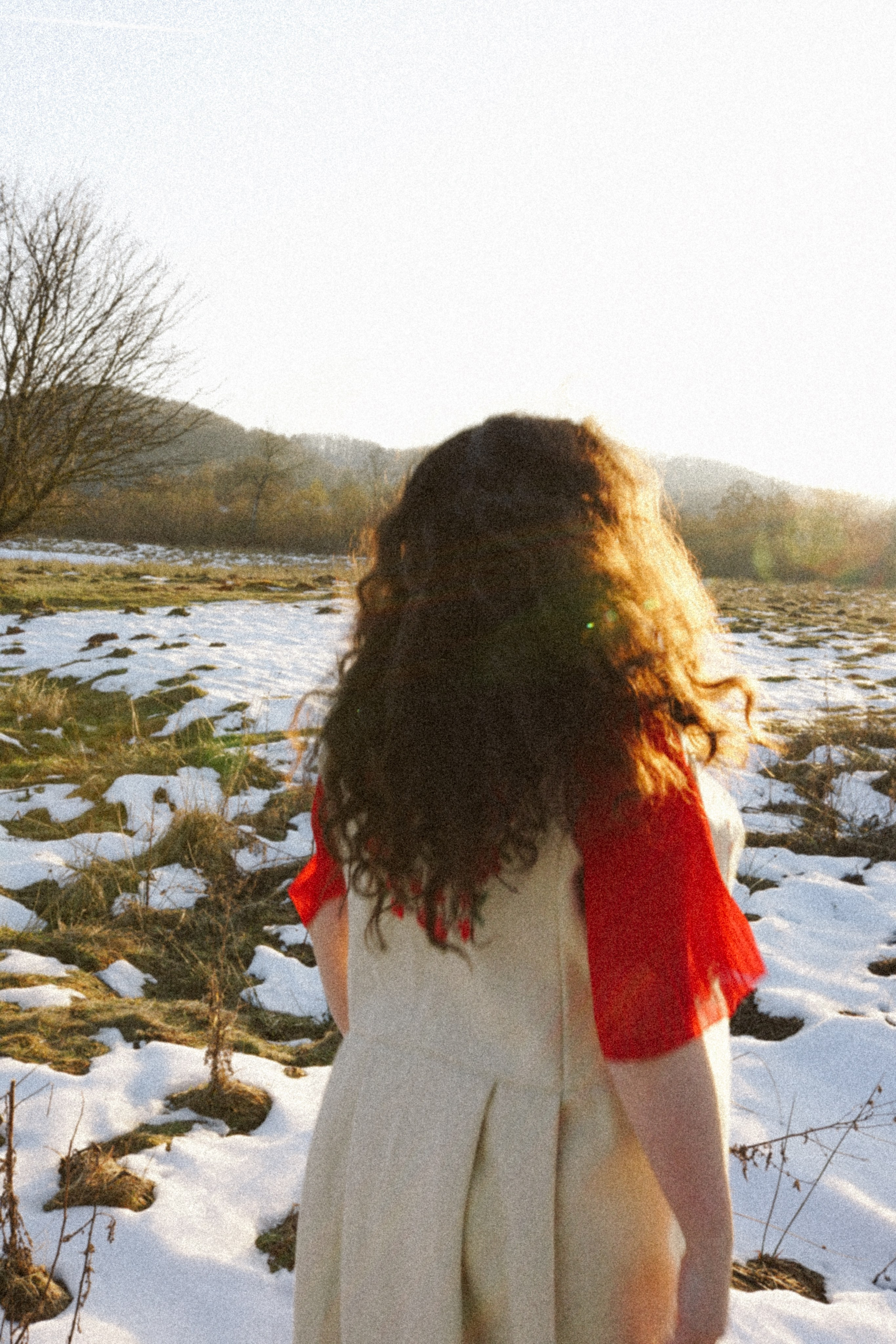 Mărțișorul x Mes Amis: O Poveste de Primăvară | Mădălina Beda. Madalina Beda- Artist vizual, fotograf, doula la nastere, consultant babywearing Brasov si in toata tara