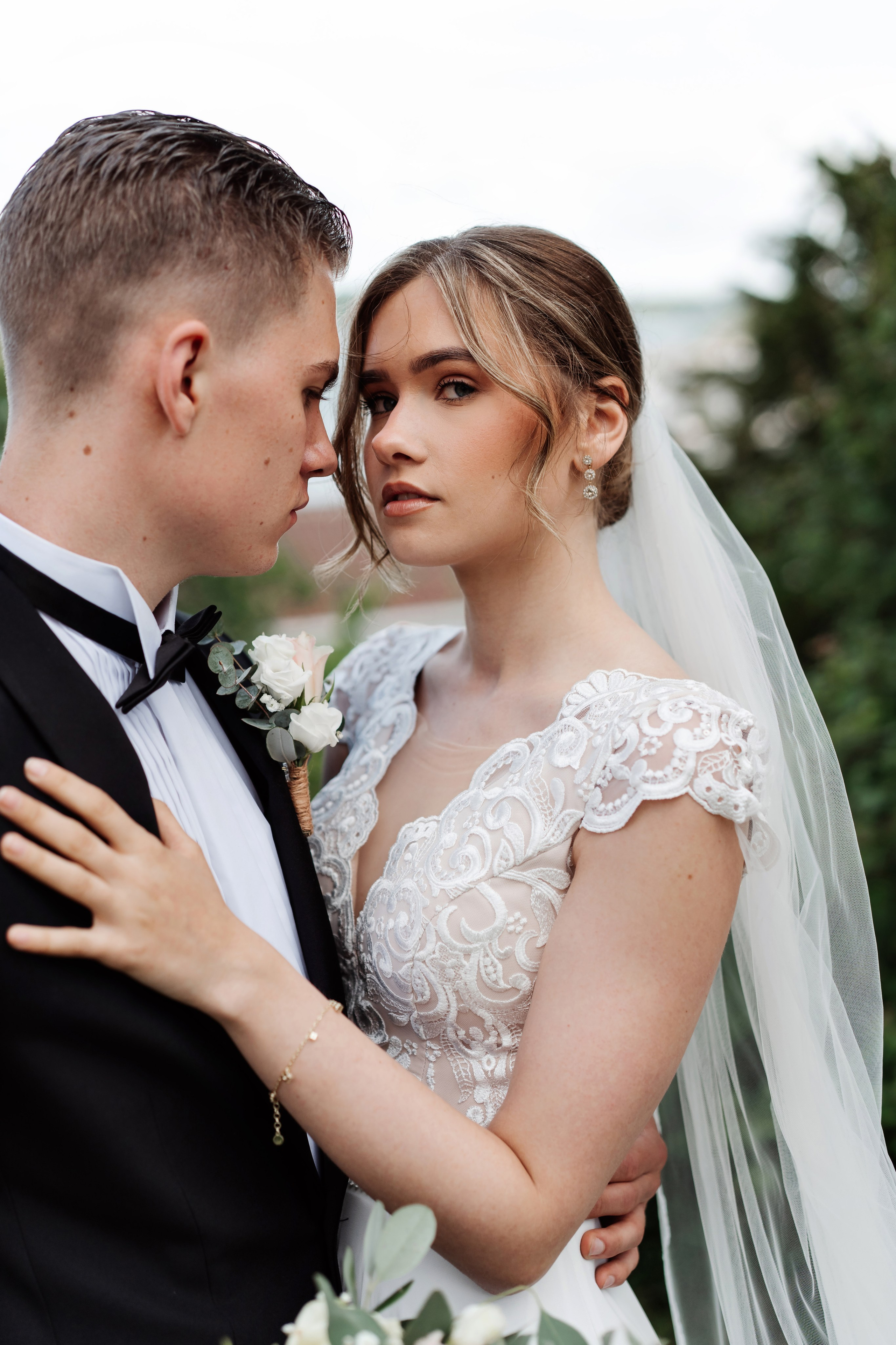 MAYA & JOEL. Bryllupsfotograf i hele Norge