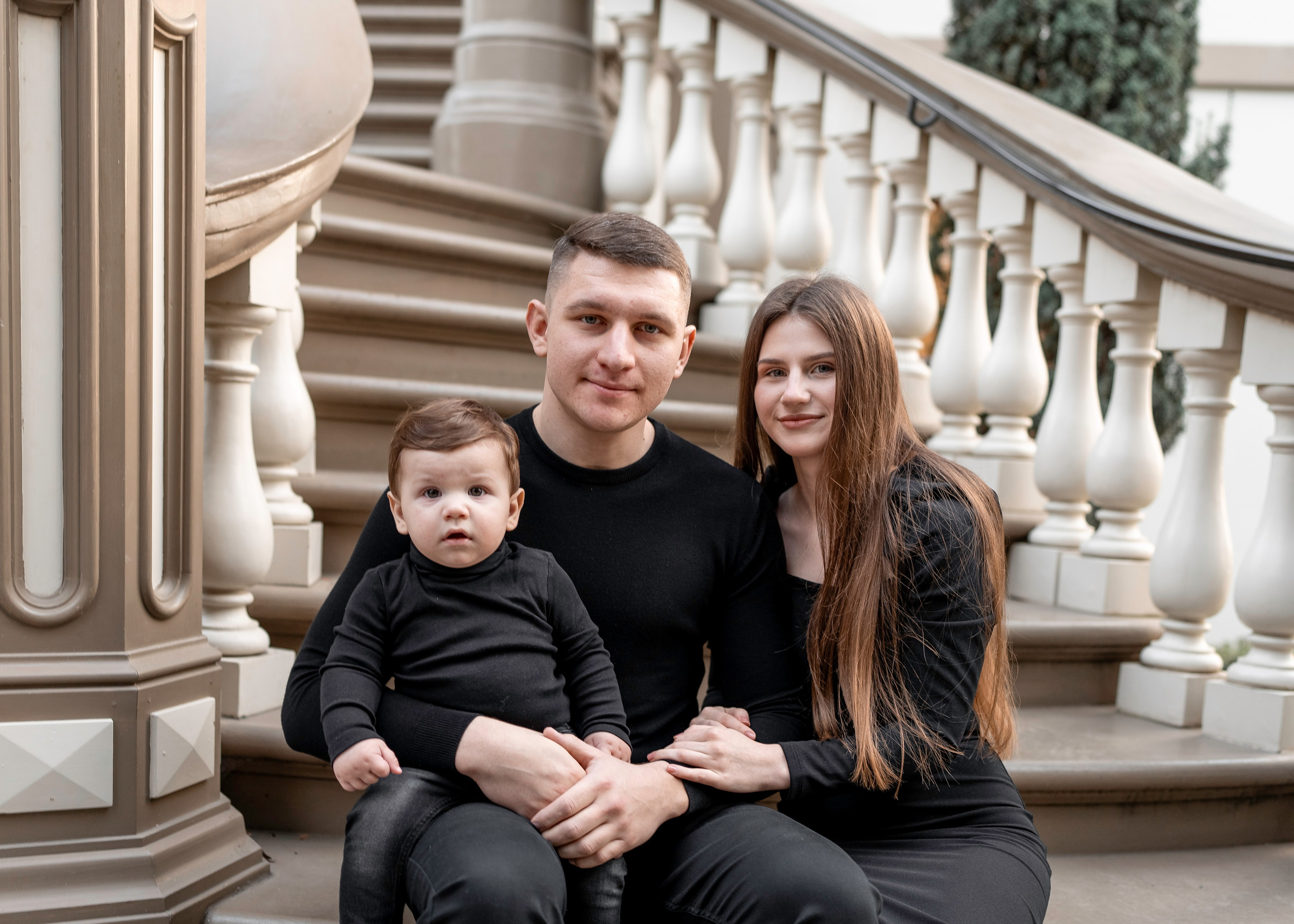 Artem, Nadia & Elisha. Family photographer in Sacramento | Sofia Pavenko