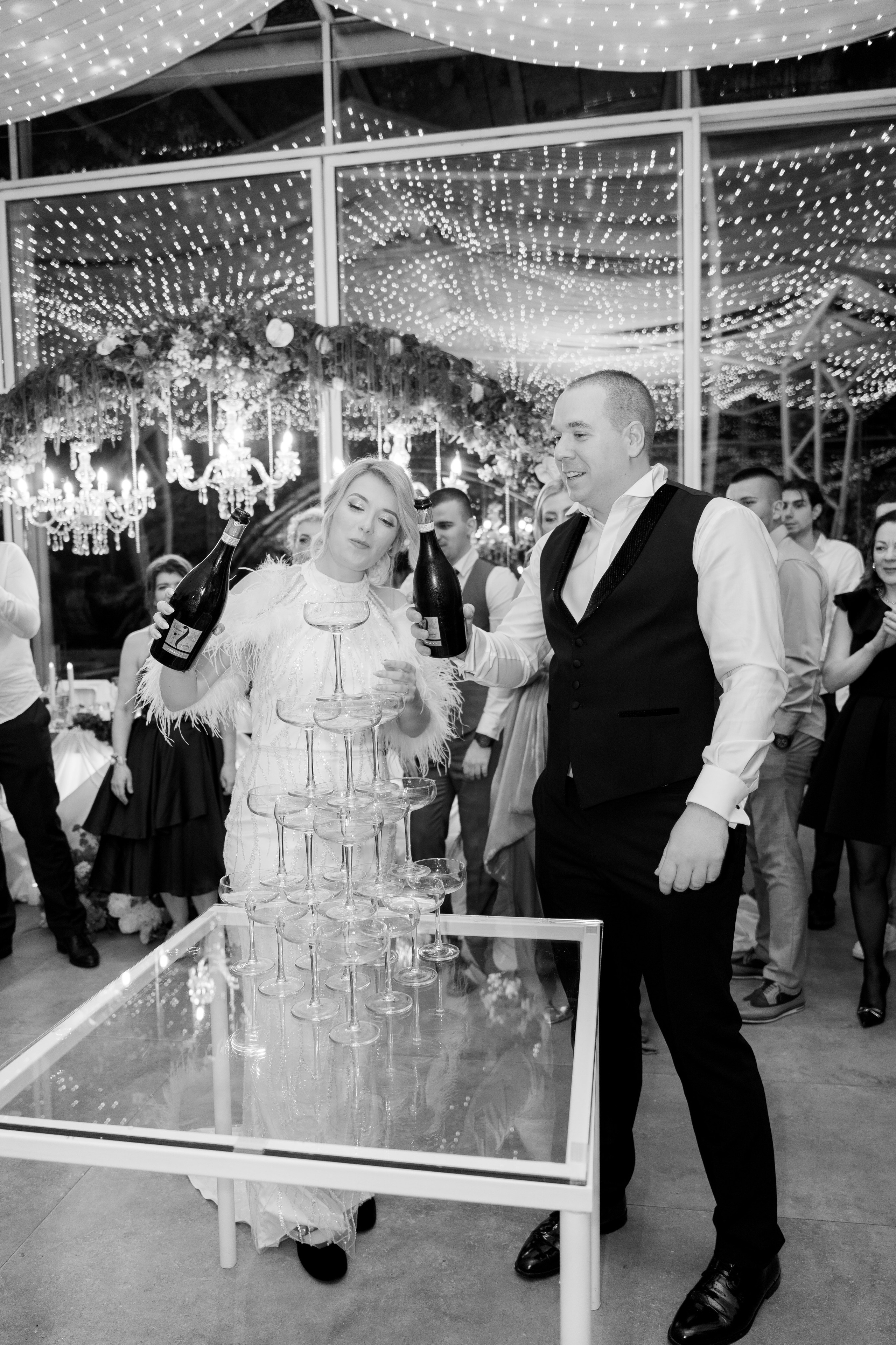 S&J | Timeless Frames at Hotel Moskva. Black Sheep Produkcija| Wedding Photography and Wedding Films, based in Kragujevac, Europe / Fotograf i videograf, Kragujevac, Srbija