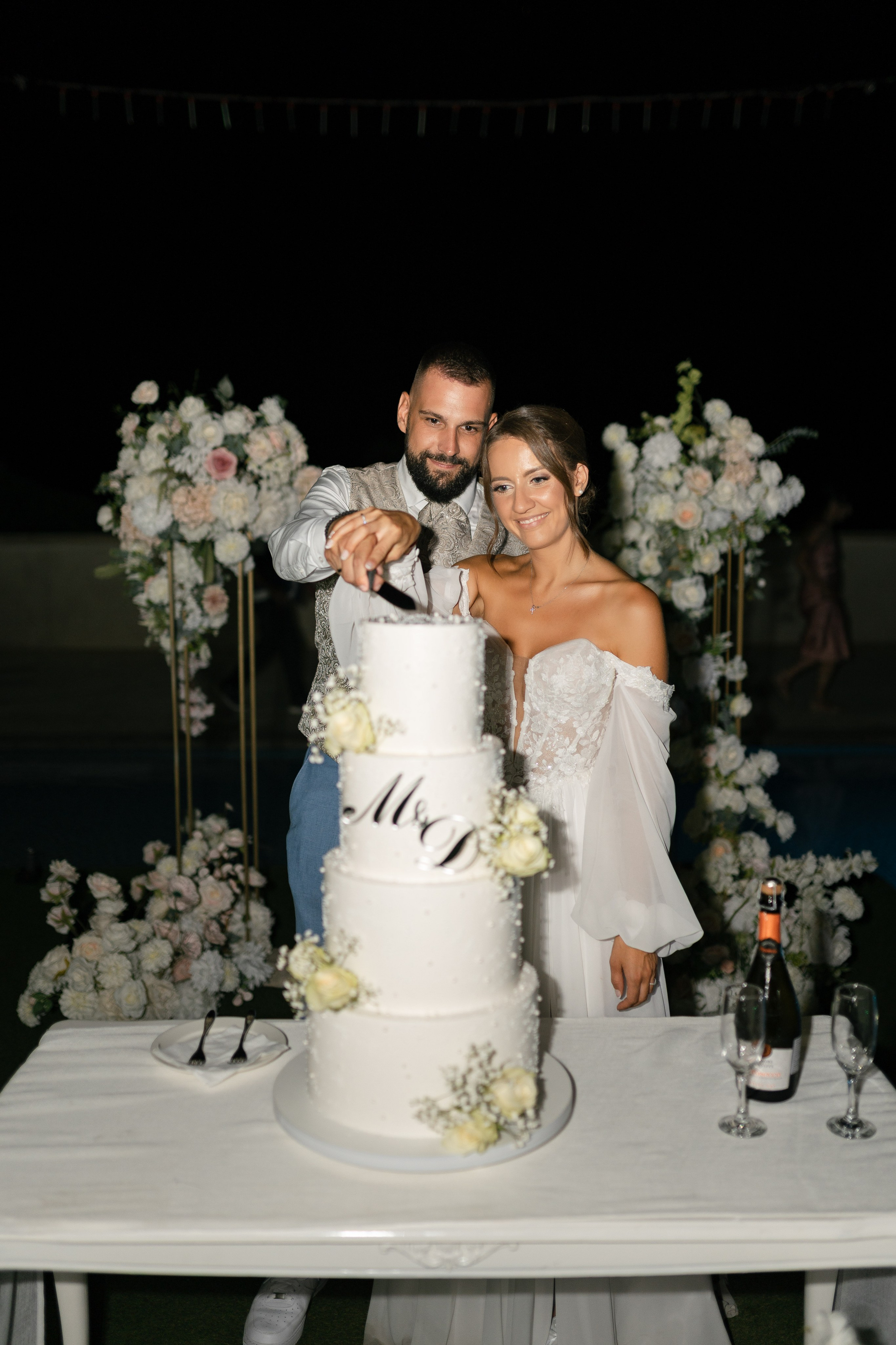 M&D|Between City Lights and Hidden Oasis. Black Sheep Produkcija| Wedding Photography and Wedding Films, based in Kragujevac, Europe / Fotograf i videograf, Kragujevac, Srbija