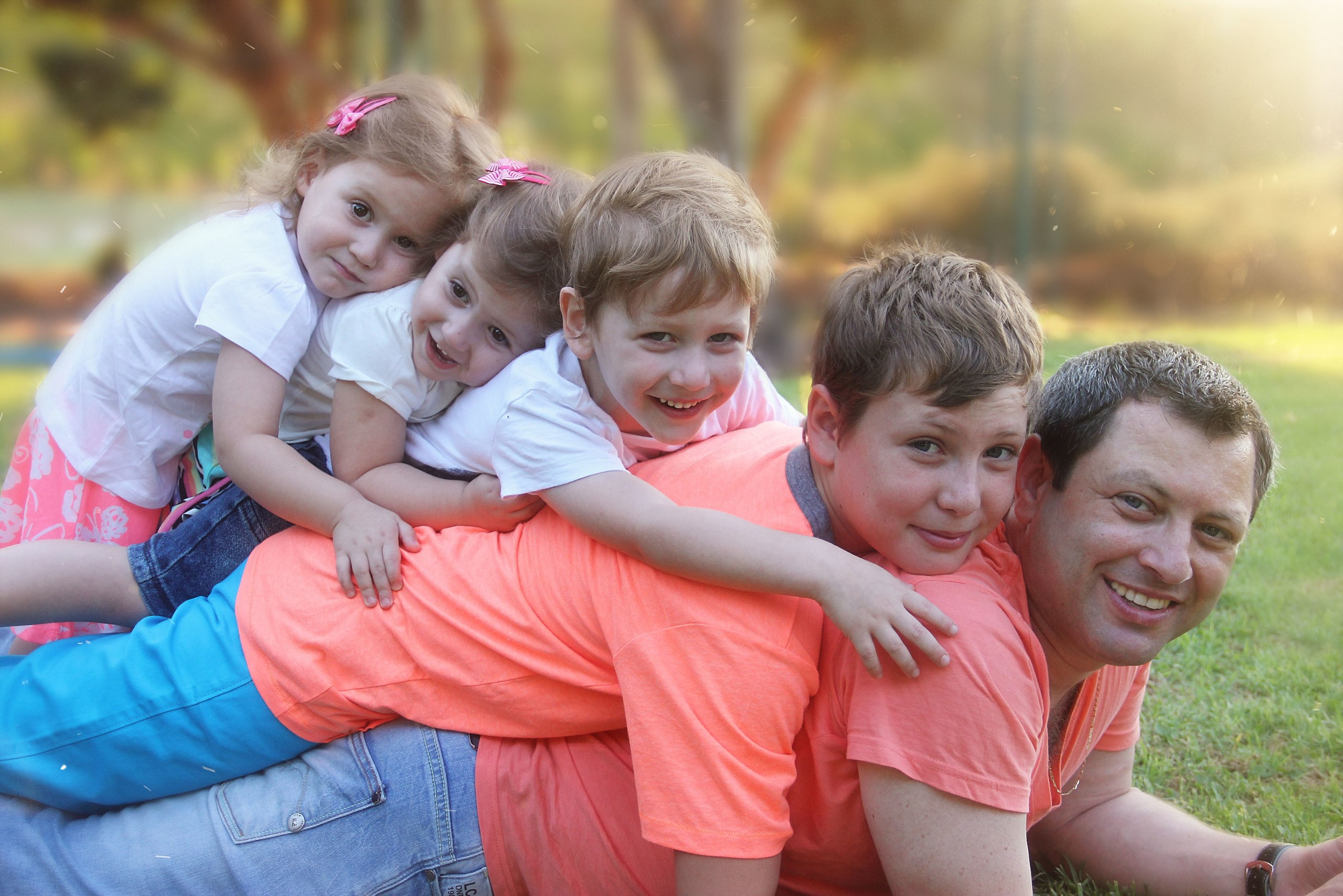 LA FAMIGLIA. Lina Zlotnikov