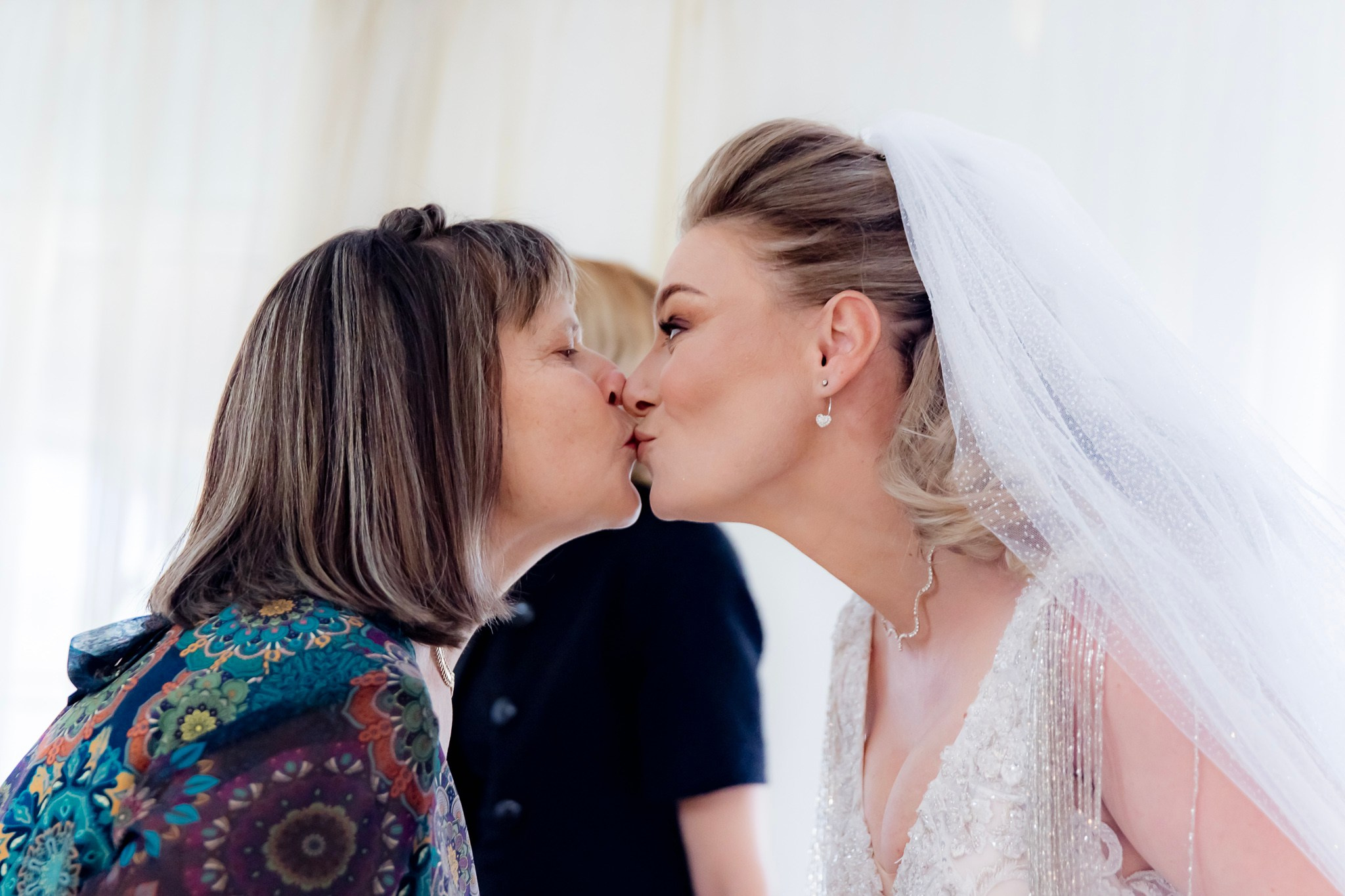 Mihai & Oana. Servicii foto-video profesionale, pentru momente de neuitat