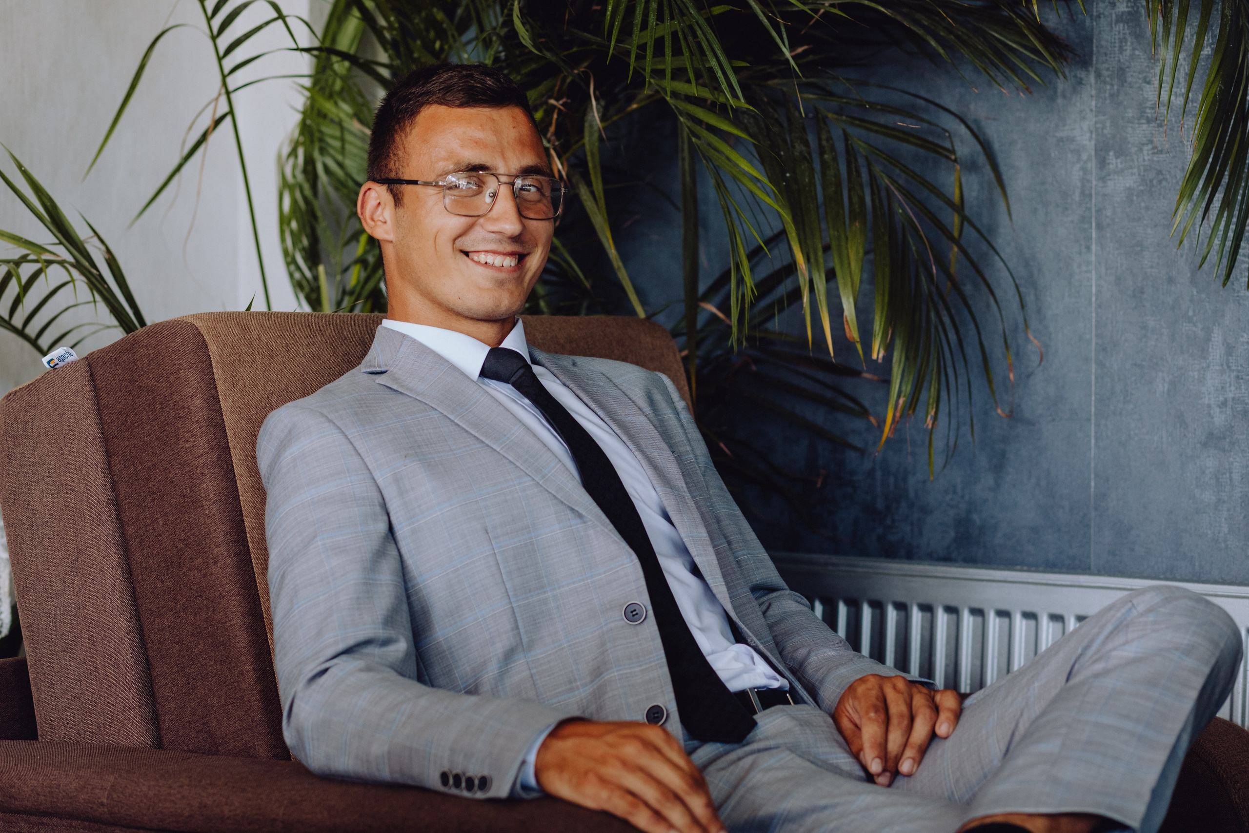 Cristi & Maria. Wedding & couple photographer from Romania Rut Vetan