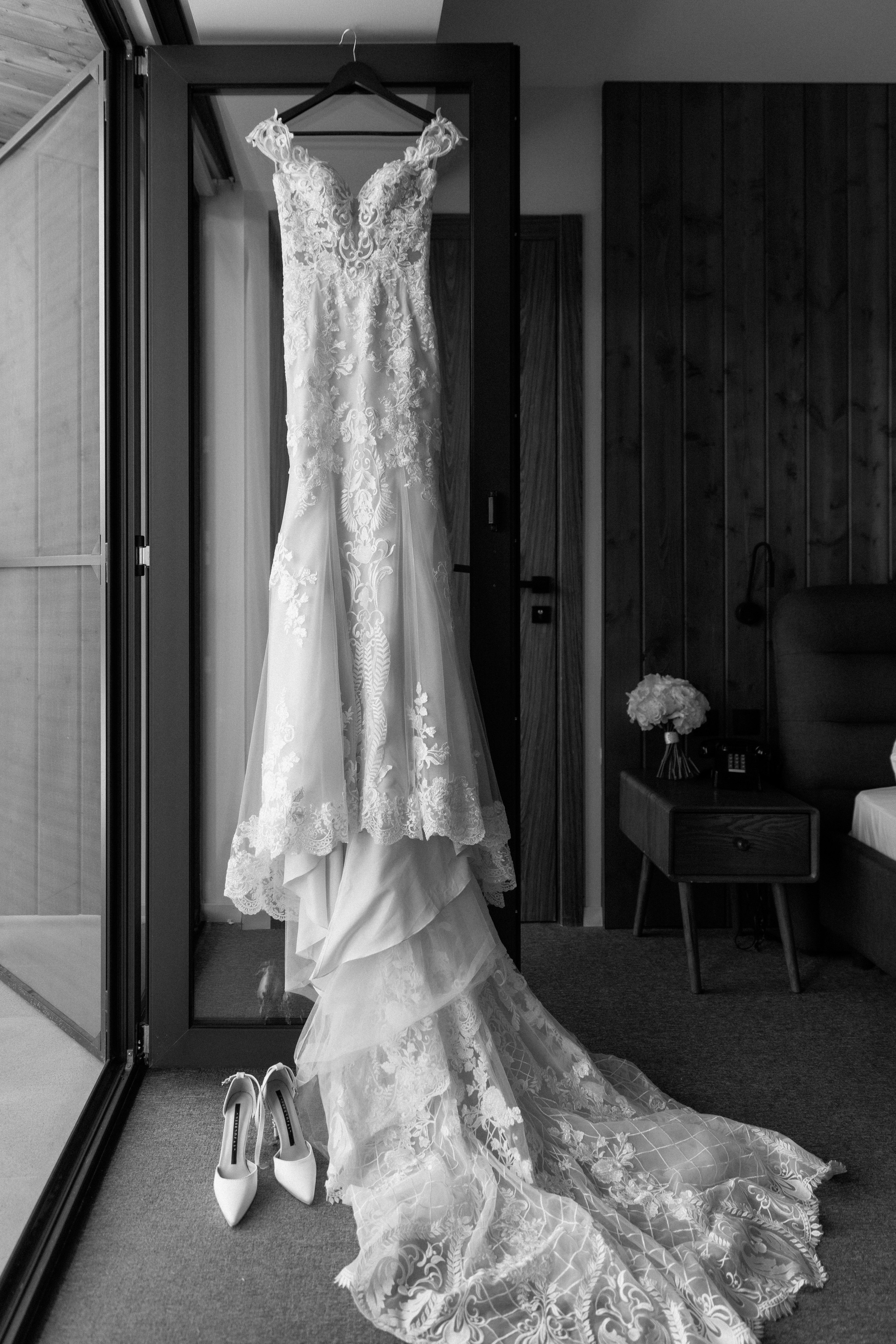 Thesakaya and Kevin. Photographer Anna Nazarenko