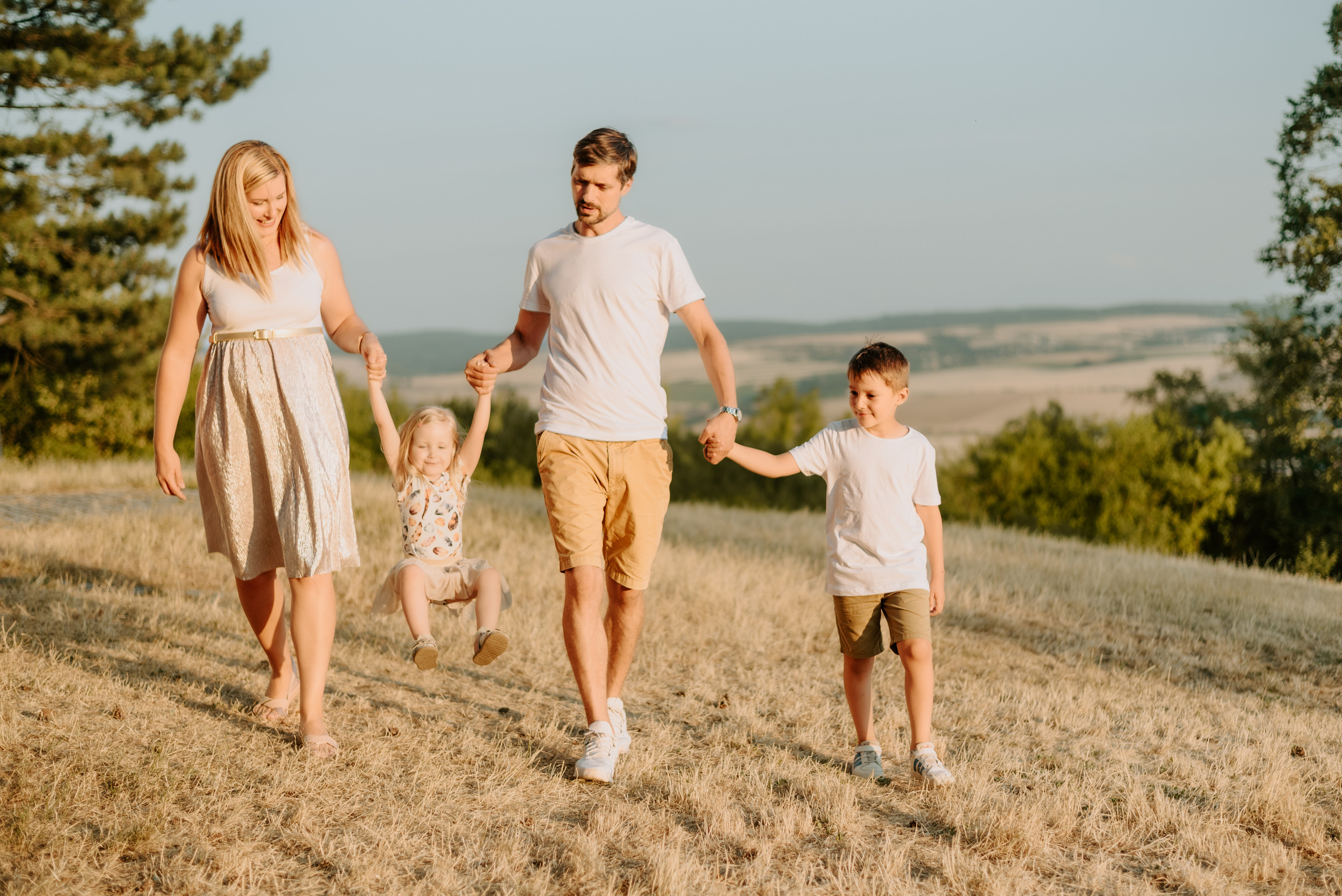 Lucka and family. Lifestyle, wedding and family photographer