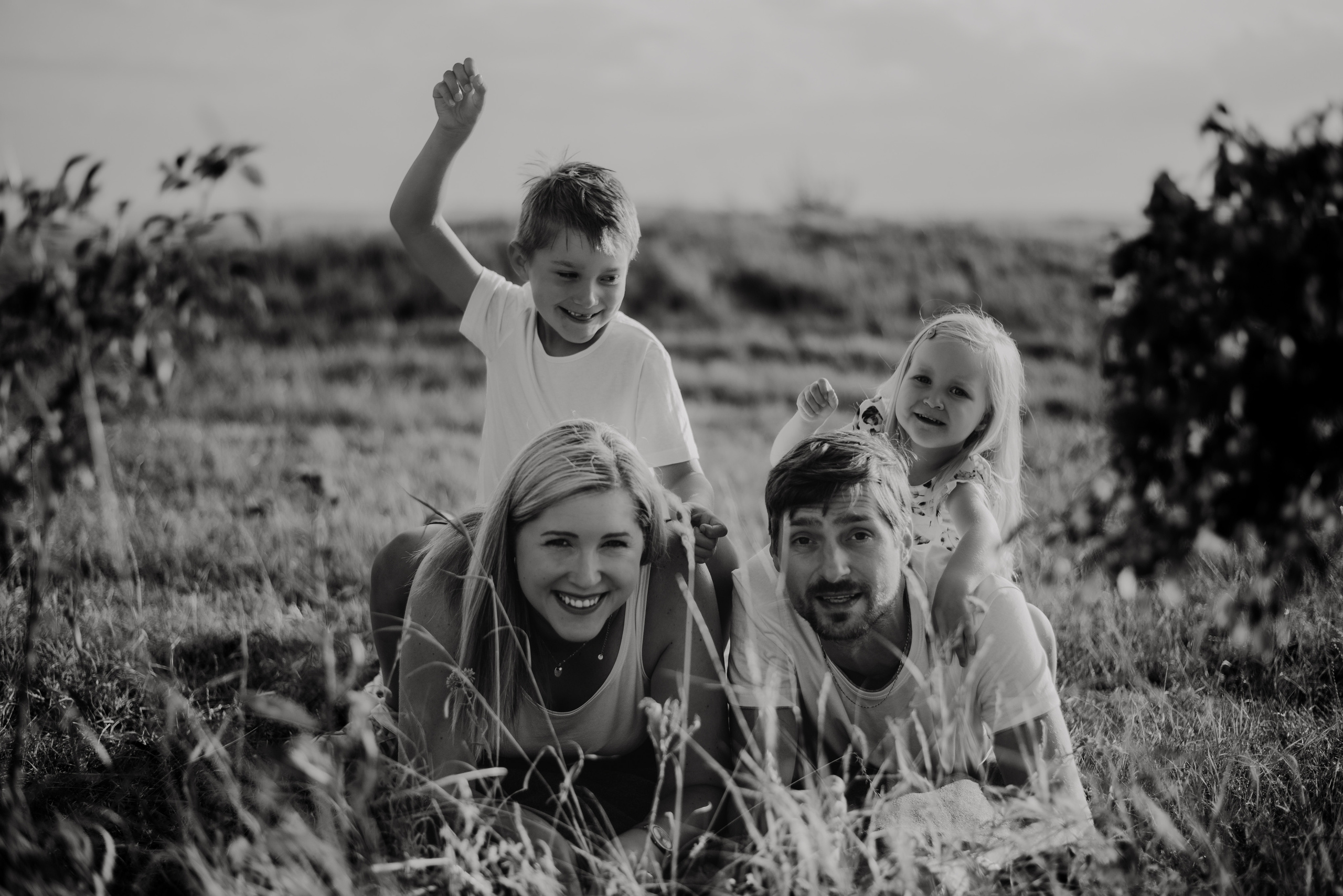 Lucka and family. Lifestyle, wedding and family photographer