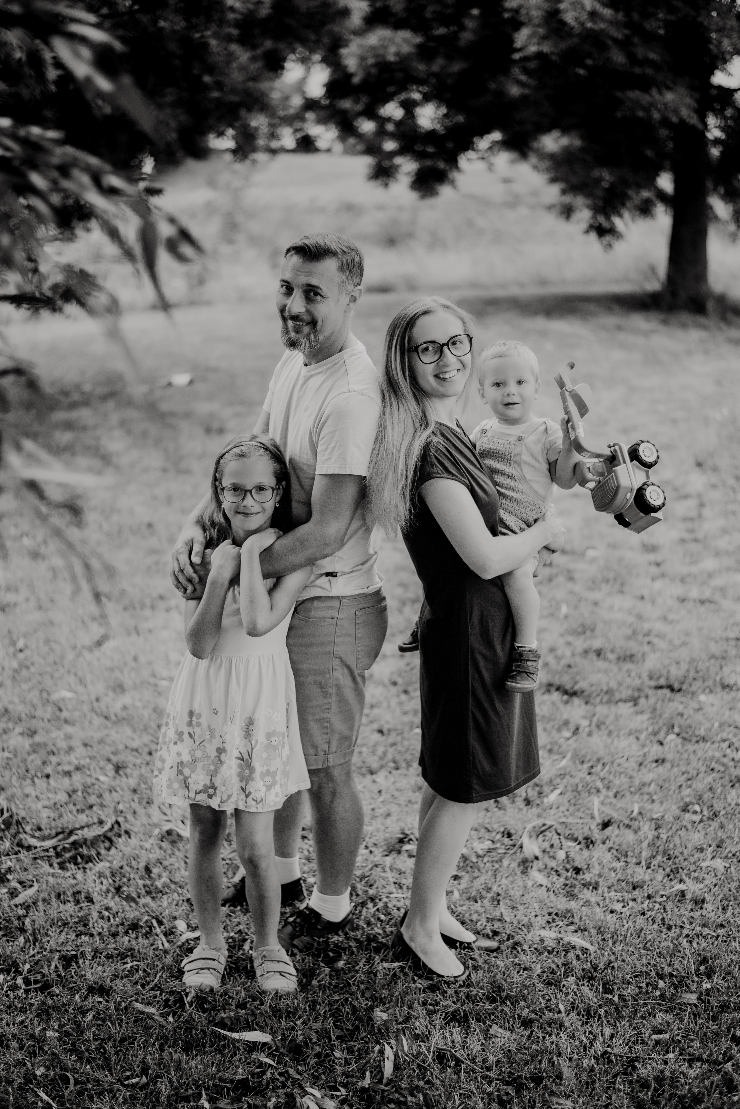 Hanka and family. Lifestyle, wedding and family photographer