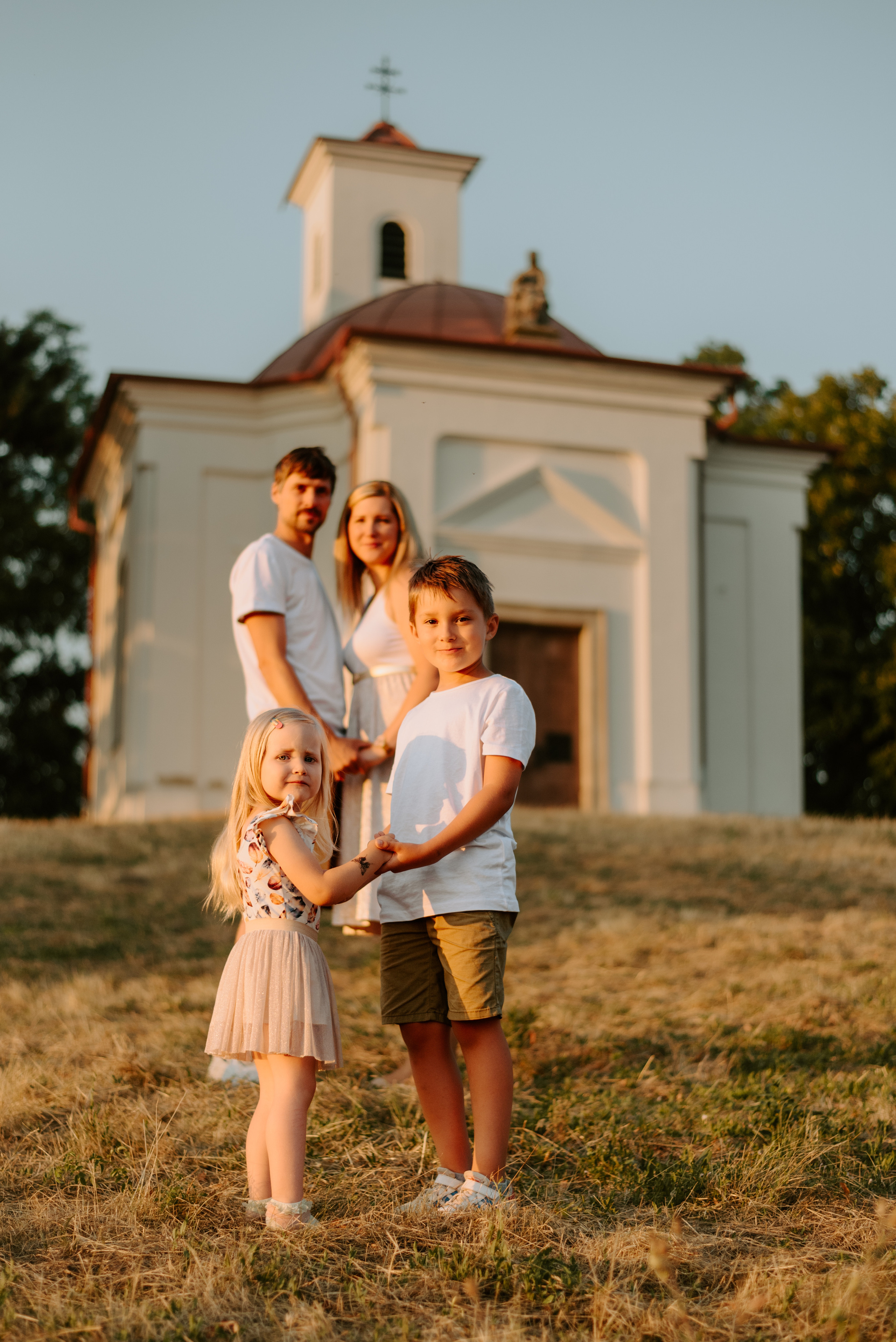 Lucka and family. Lifestyle, wedding and family photographer