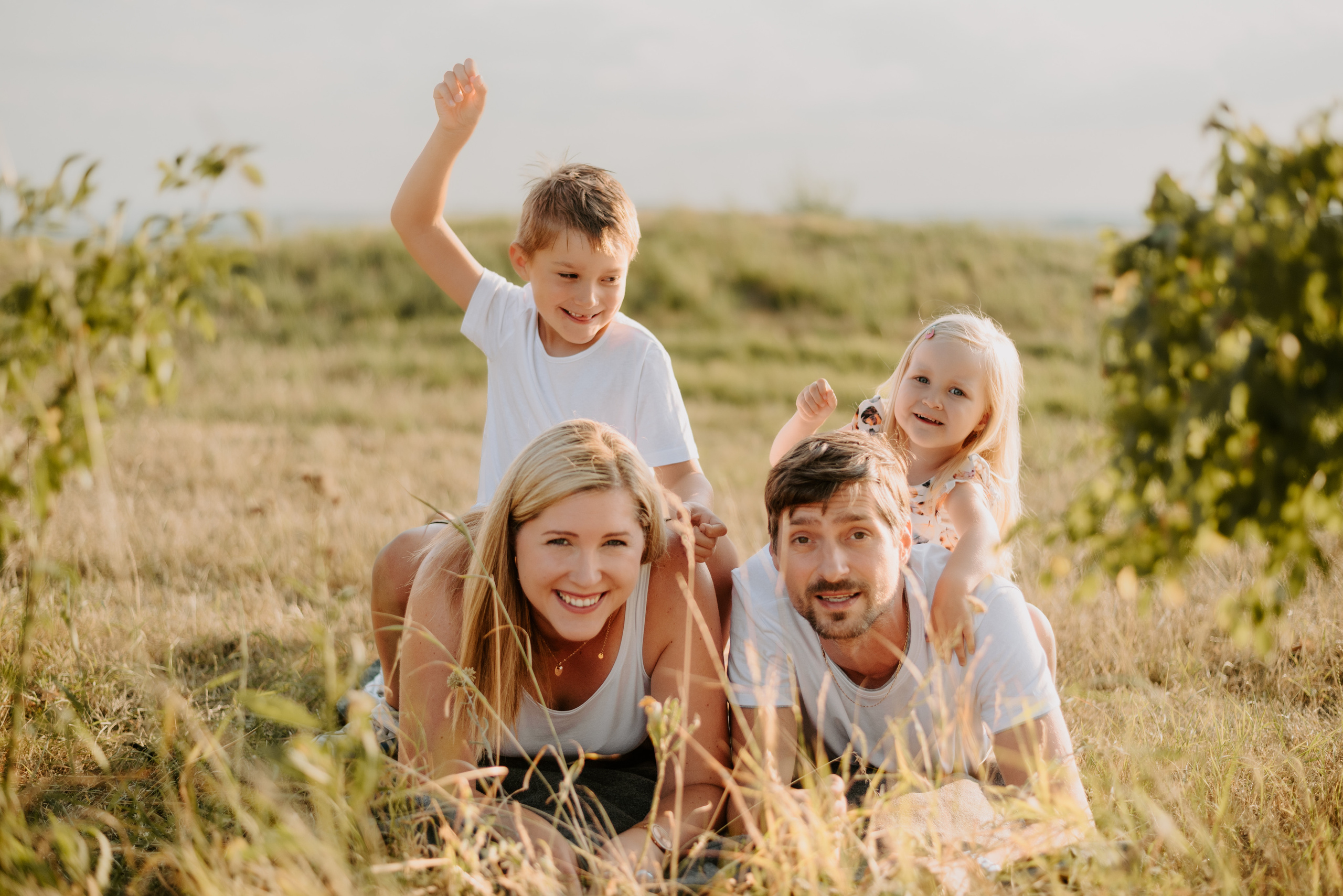 Lucka and family. Lifestyle, wedding and family photographer