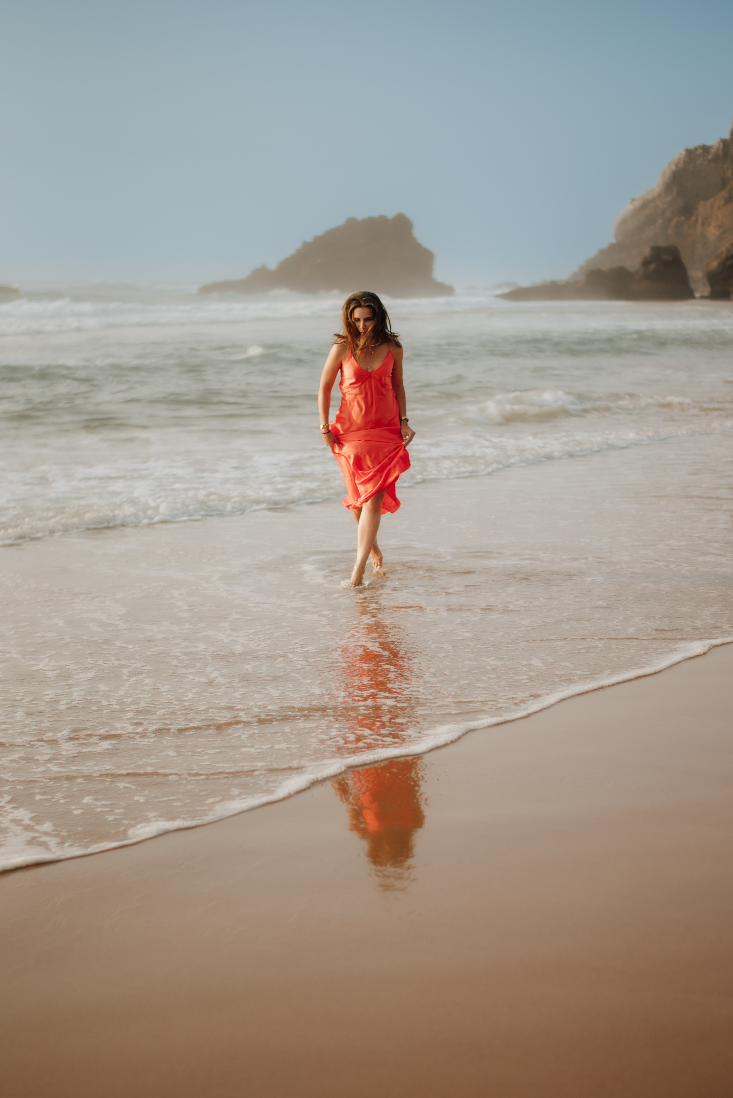 Fashion photo session at the beach. Lifestyle, wedding and family photographer