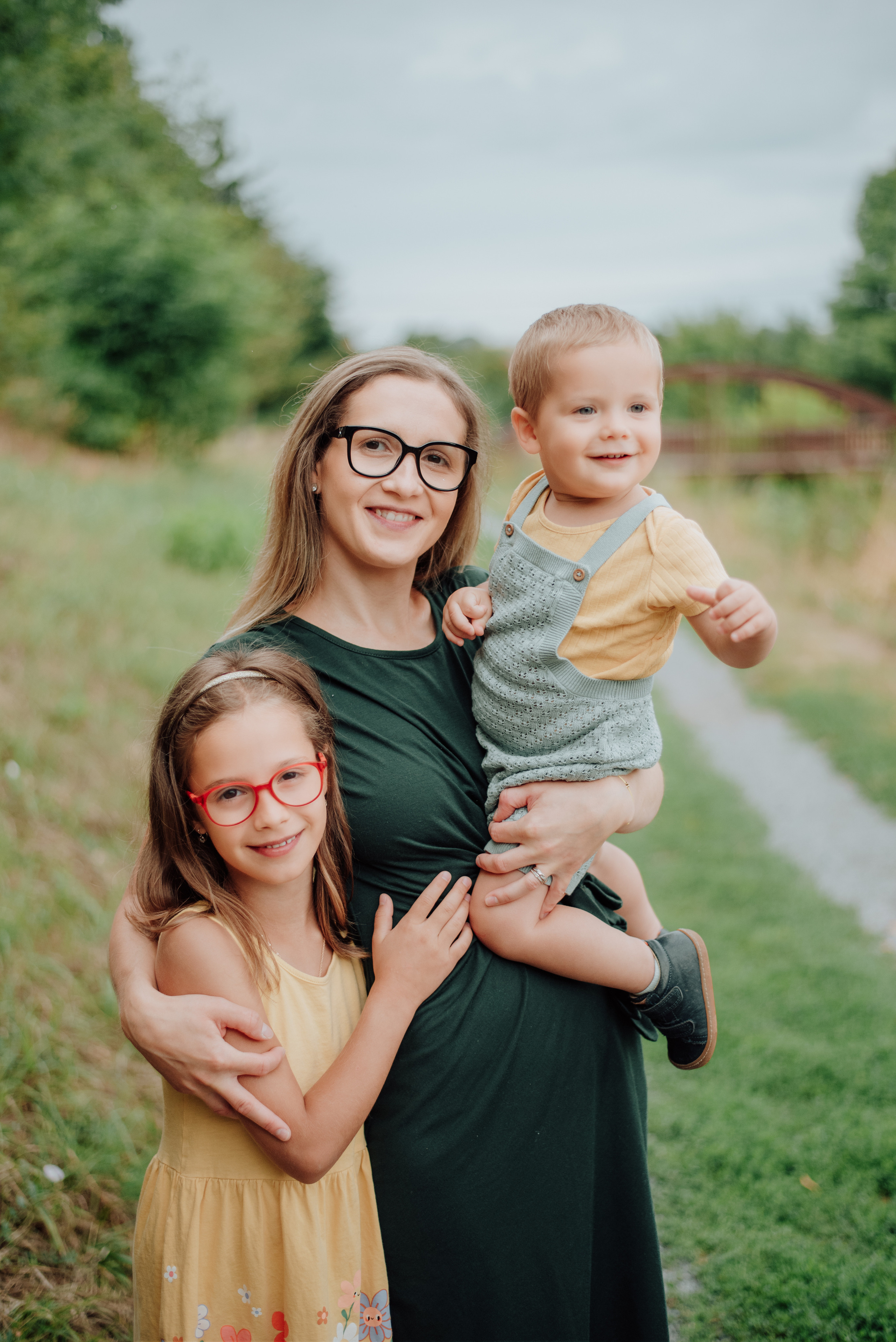 Hanka and family. Lifestyle, wedding and family photographer