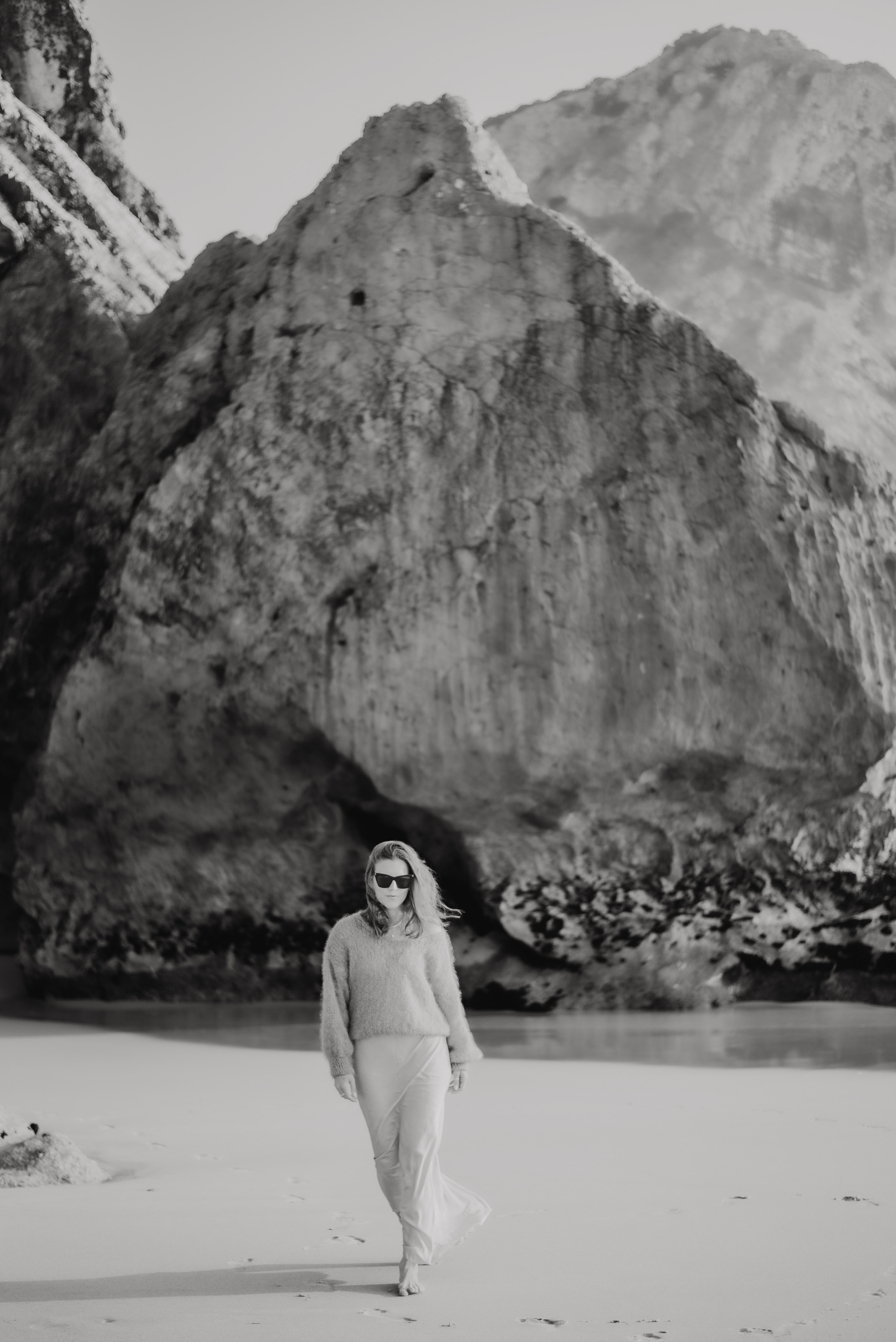 Fashion photo session at the beach. Lifestyle, wedding and family photographer