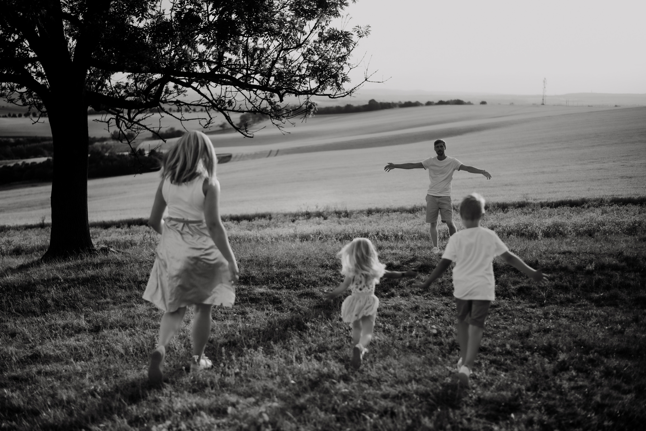 Lucka and family. Lifestyle, wedding and family photographer