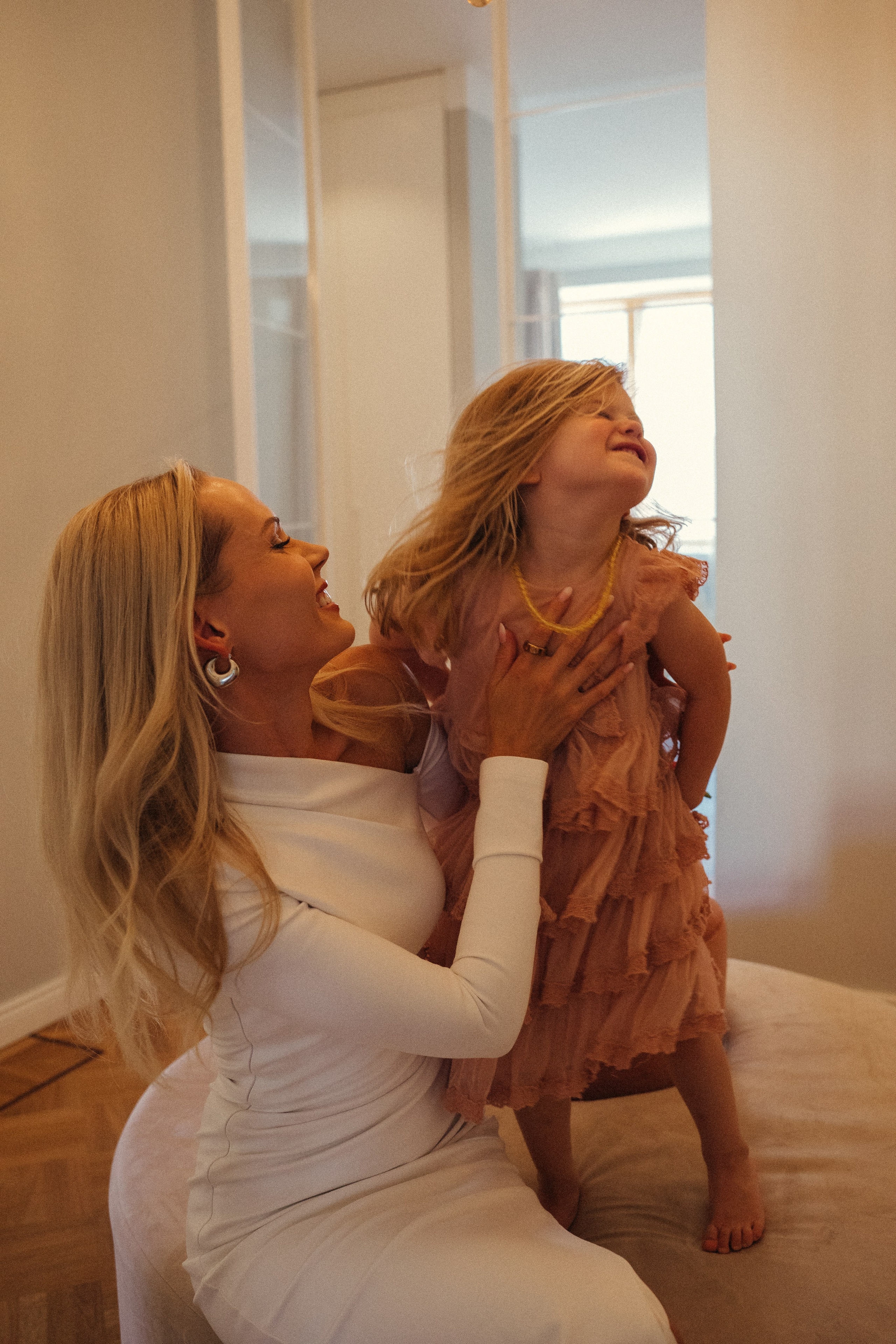 L&H. Wedding and potrait photographer in Helsinki Vickan O