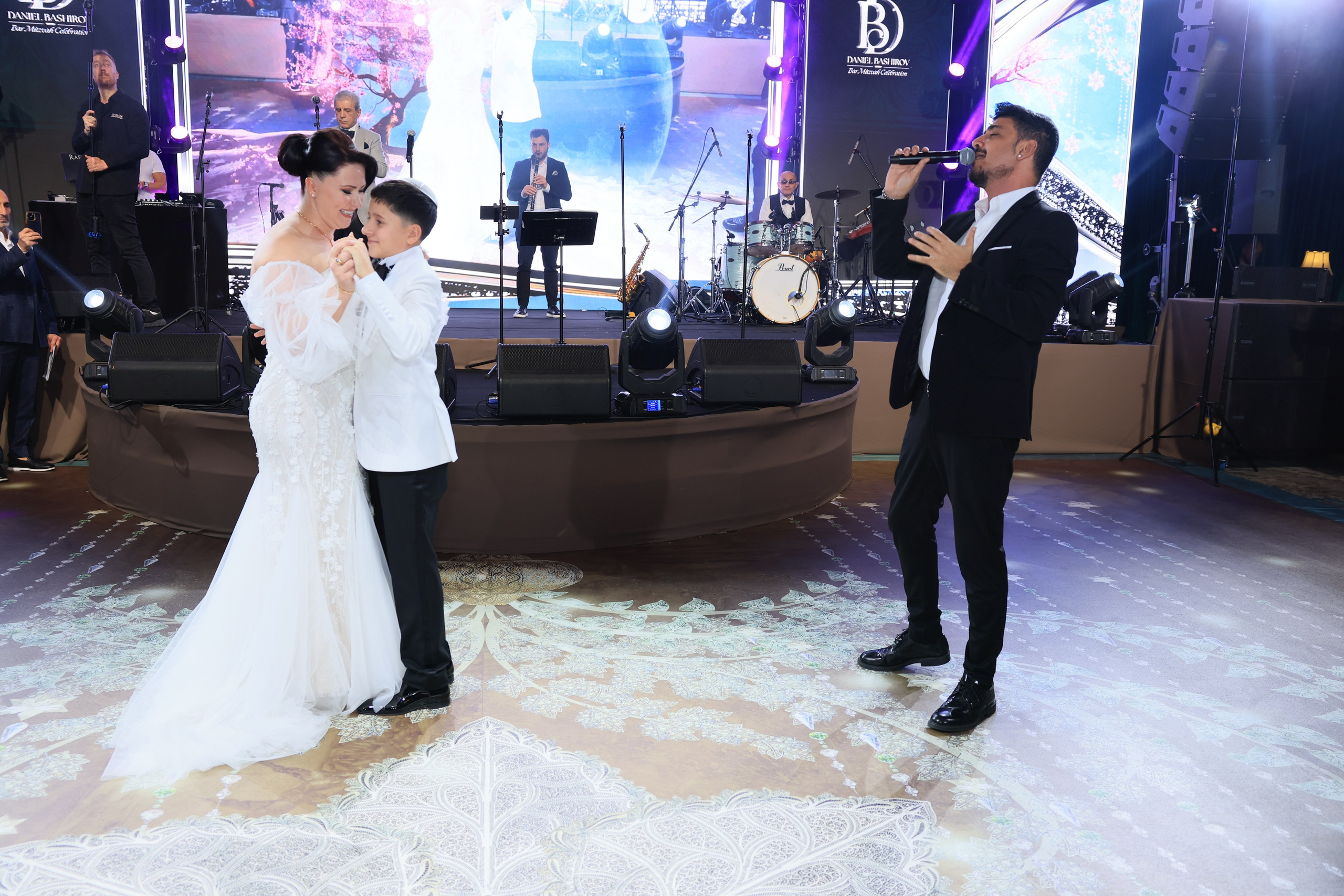 DANIEL. Фотографы на свадьбы и мероприятия Студия «Шалом»