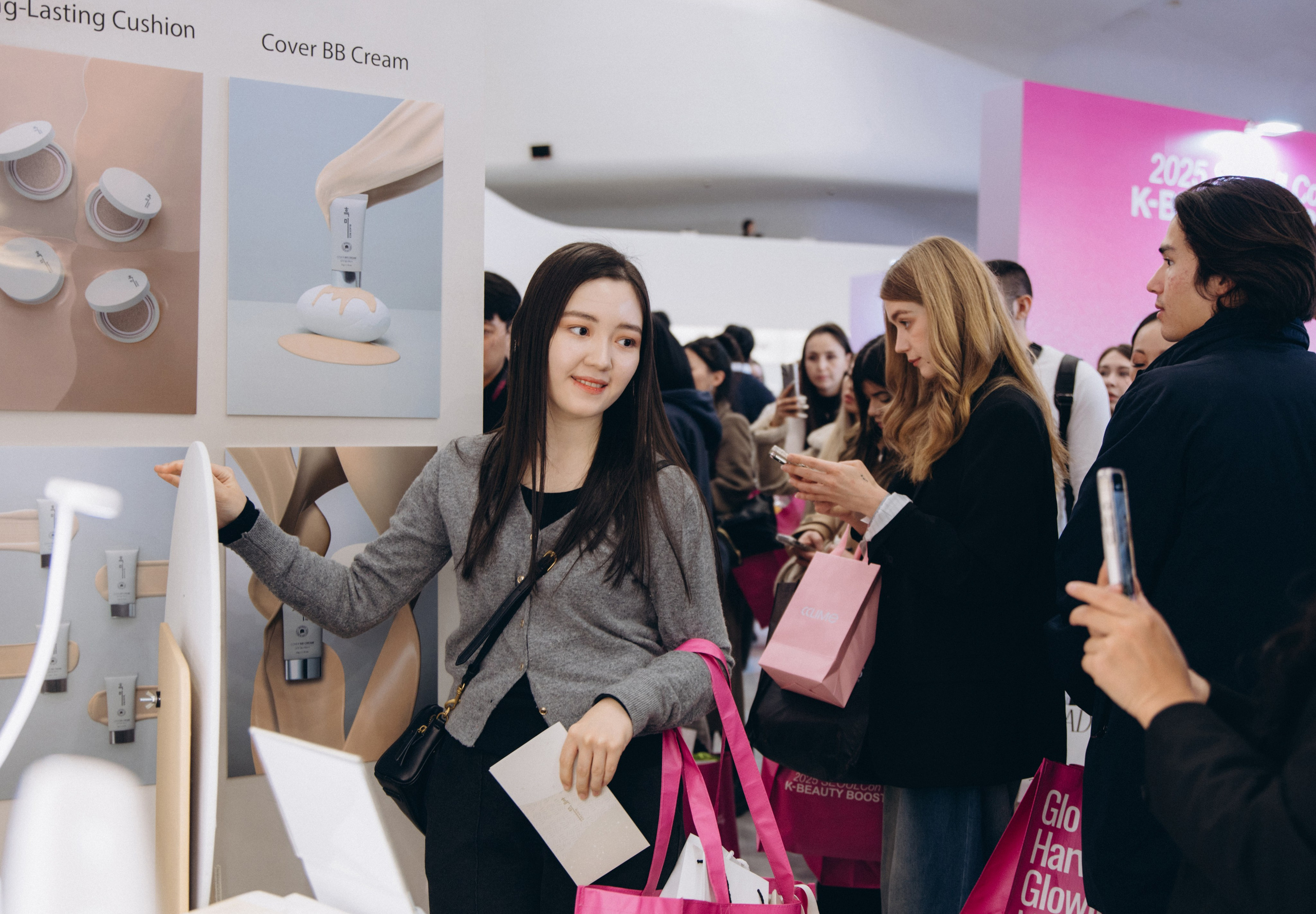 Seoul beauty expo 2025 (Black Rice). Portrait photographer in South Korea Olga Lian