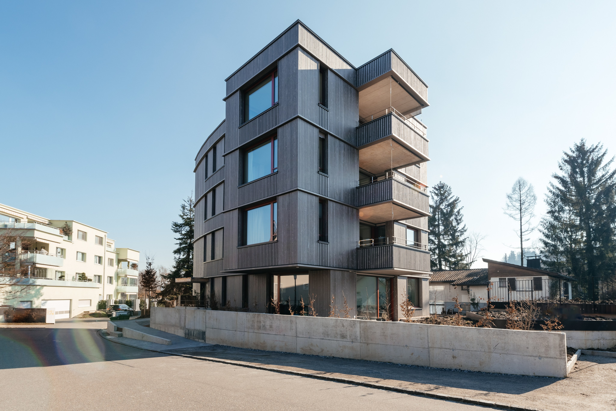 Wohnung, DIELSDORF, Kt. ZÜRICH. Hallo! Ich bin Elena und arbeite als Immobilienfotografin