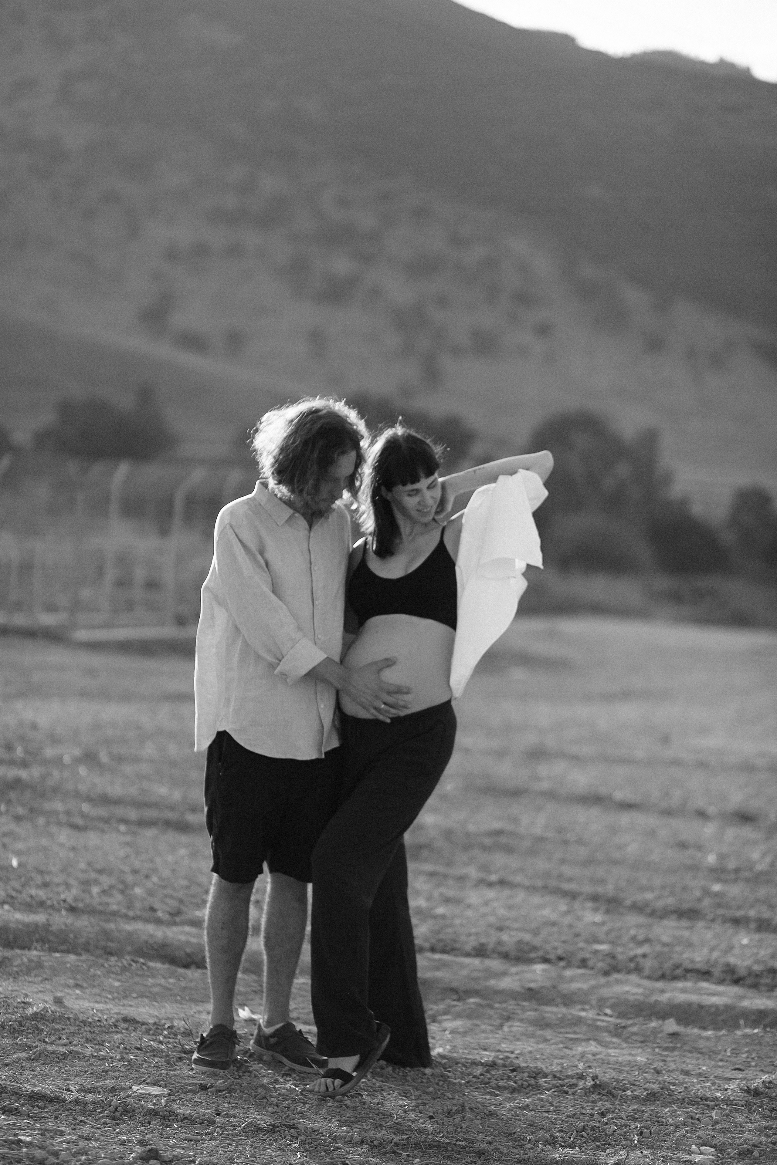 Kiryat Tivon field. Family photographer in Israel