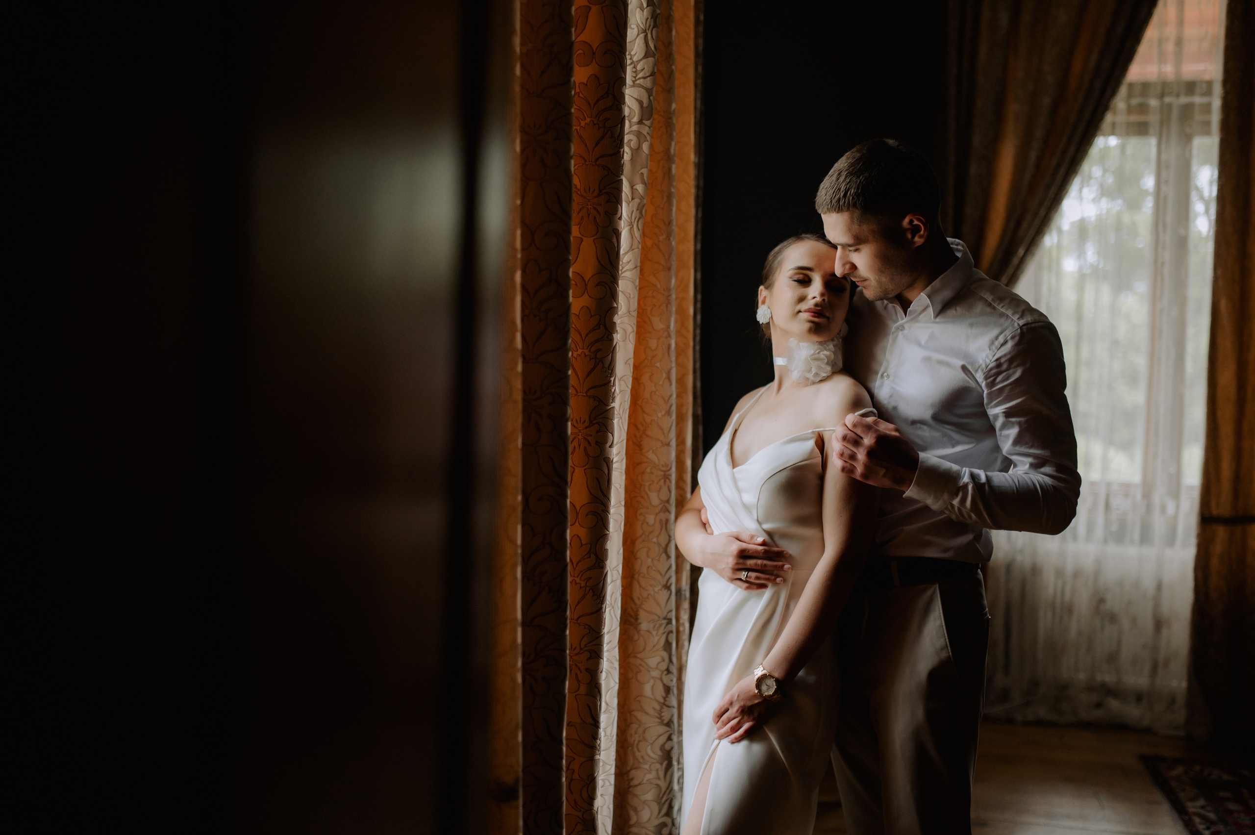 Sedinta foto video la Conac Polizu. Proud Vision Weddings | Wedding Photography & Film — Servicii profesionale Foto Video Nunta Iasi