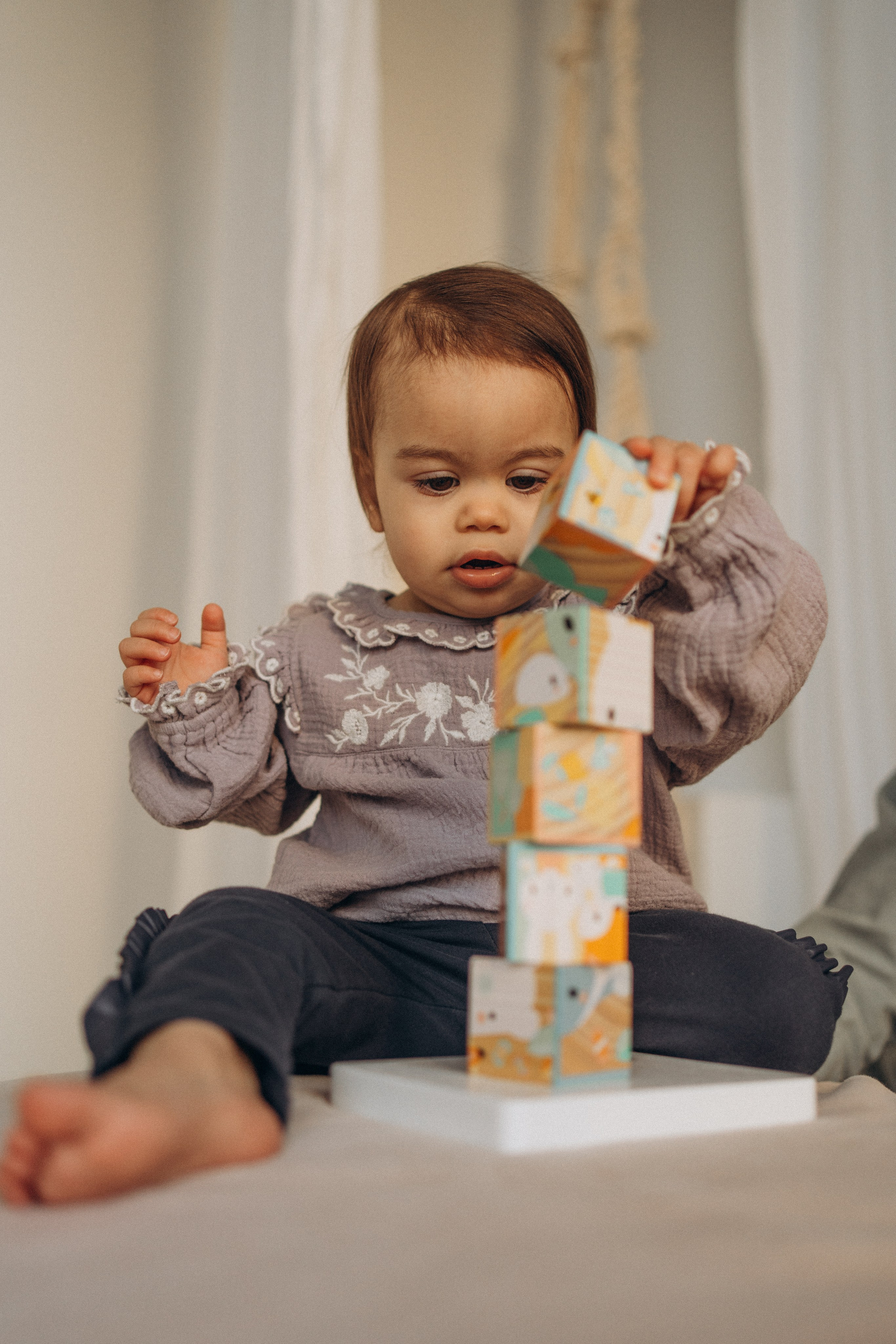 Studio — Chiara. Family photographer in Helsinki, Victoria Guadagno