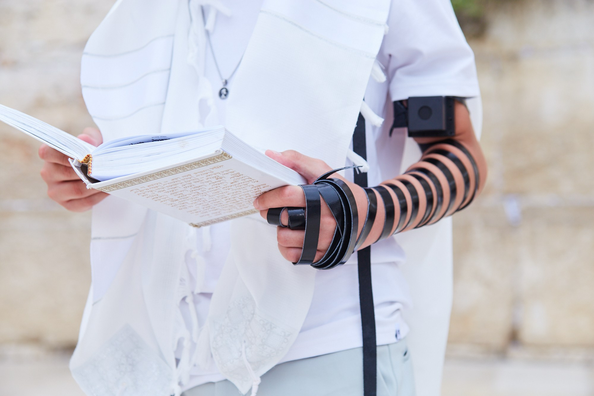 Бар-мицва на Котеле 2. Портретный и репортажный фотограф в Израиле Рома Бирман