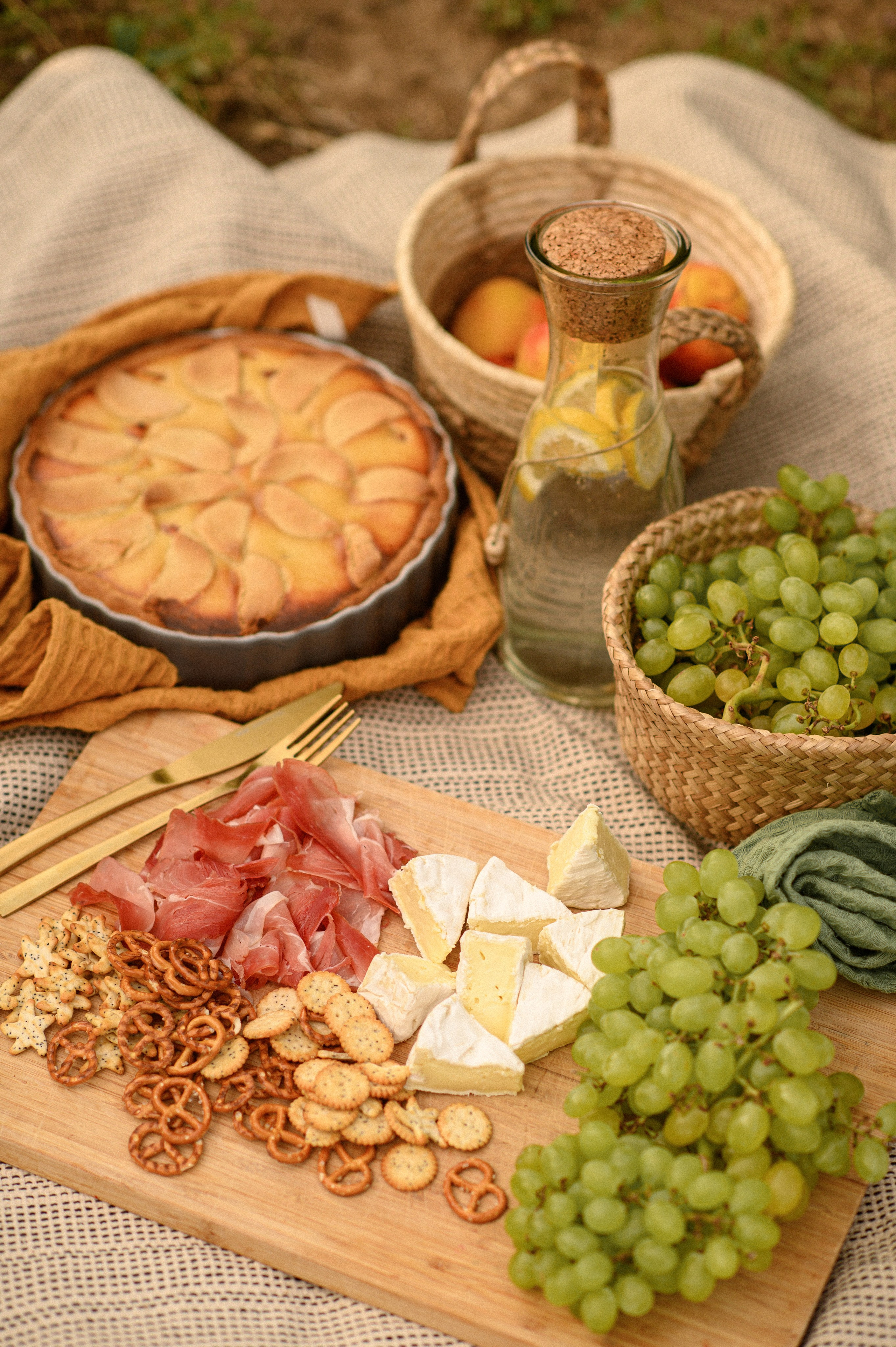 Maria, Sofia, Makhail. Family, children, portrait, and event photography in Thessaloniki