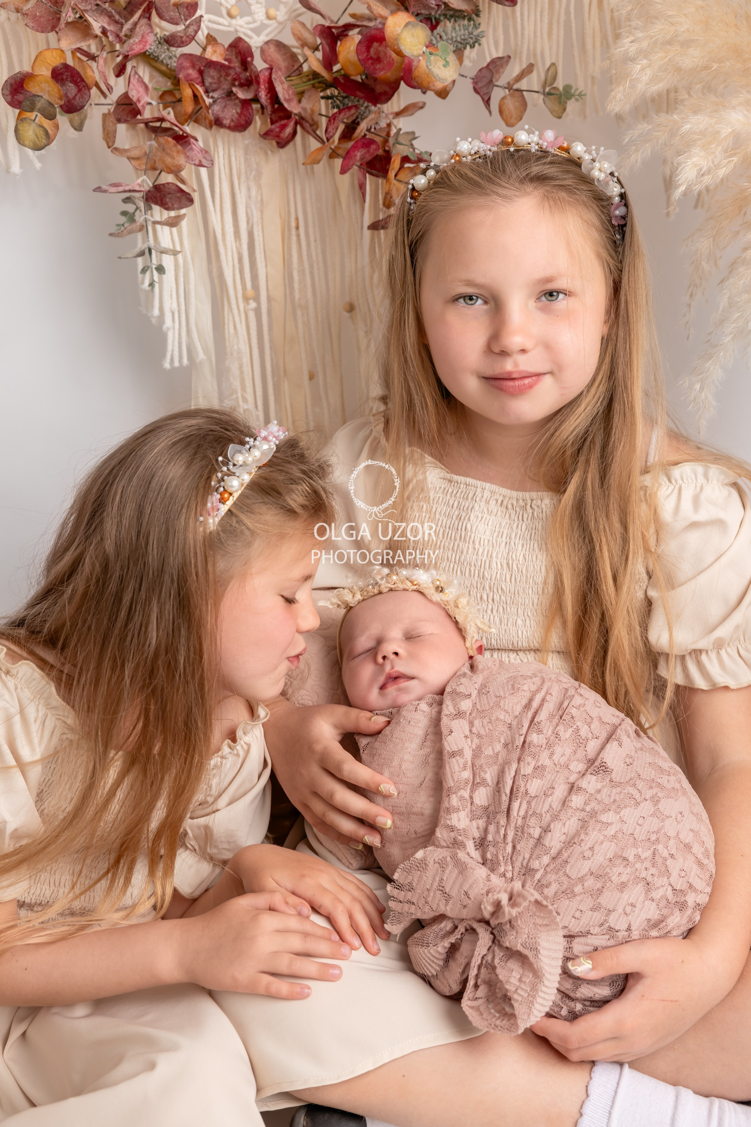 Newborn photo session Stevenage, Hertfordshire. Photographer. Stevenage, Hertfordshire family, maternity and newborn photographer